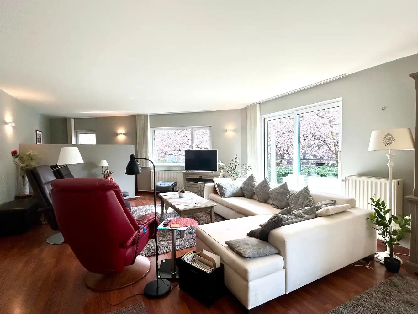 Ruim en lichtrijk gelijkvloers appartement met ruim zonneterras en autostaanplaats op toplocatie in Heverlee foto 4