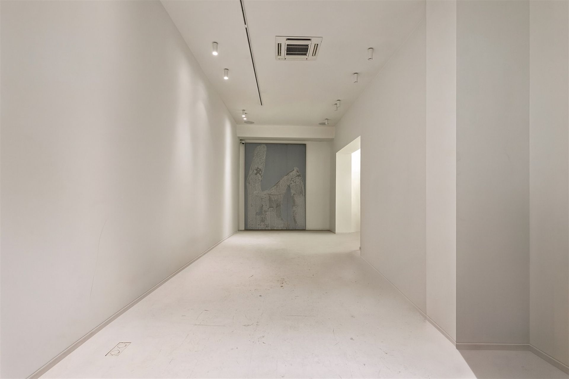 Prachtige unieke verhuring, 2 appartementen en een handelsgelijkvloers te 1000 Brussel. 



 foto 2