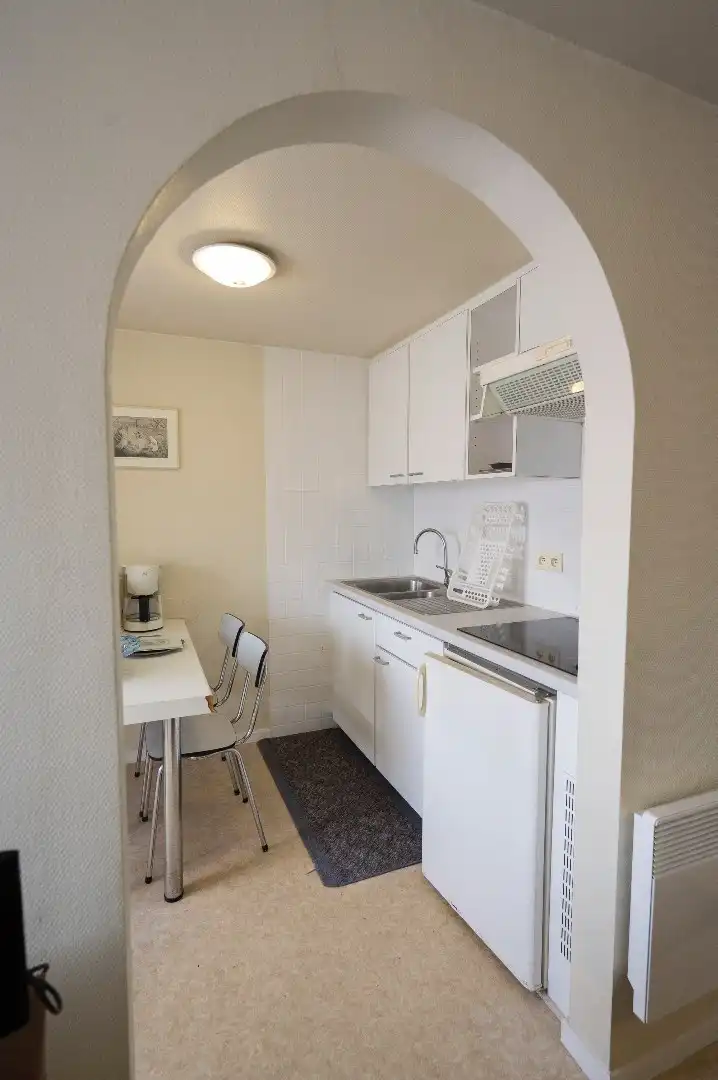 KNAPPE GEZINSWONING MET 4 SLAAPKAMERS NABIJ STRAND BREDENE  foto 14