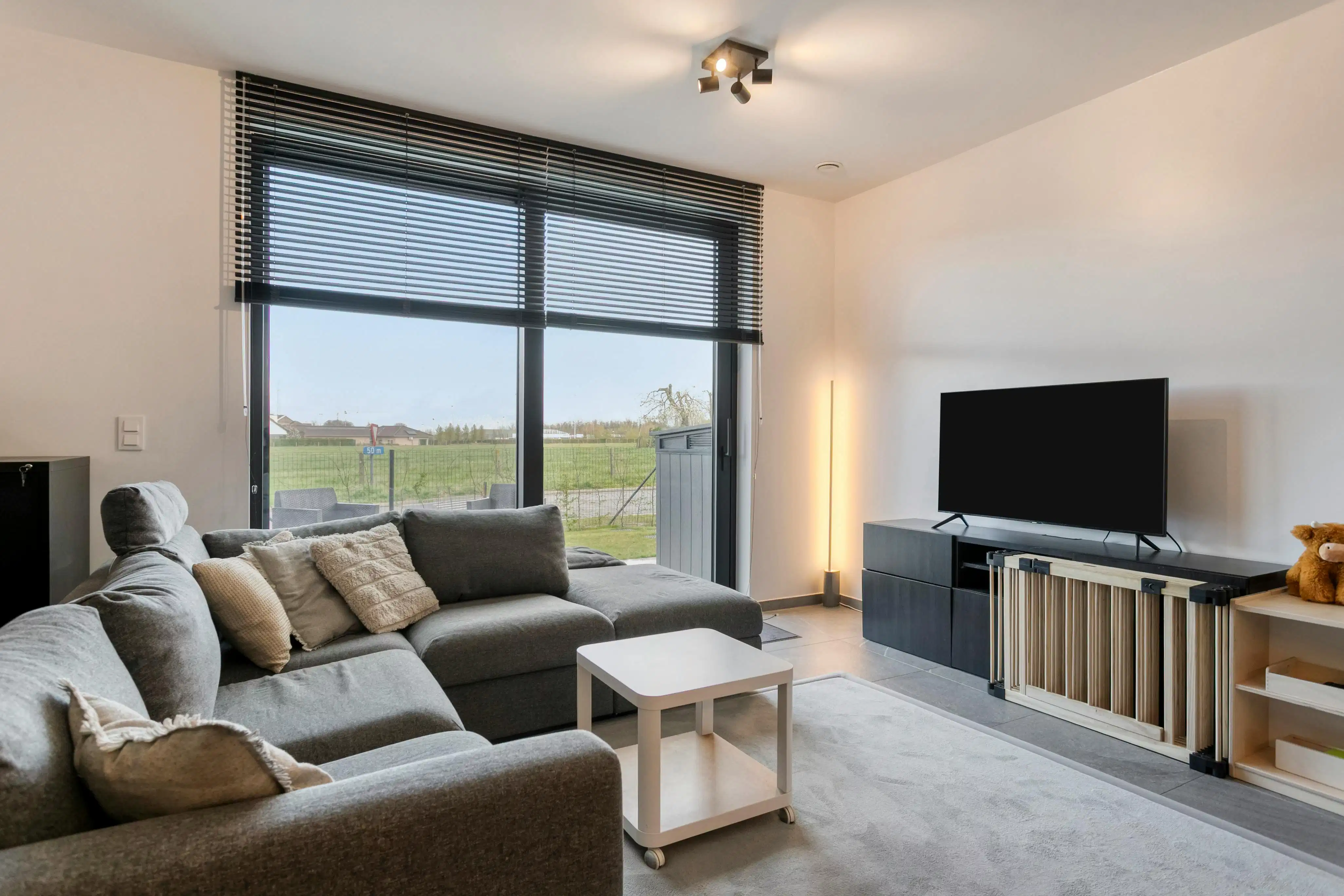 Gelijkvloers appartement met tuin te koop in Kruisem foto 3