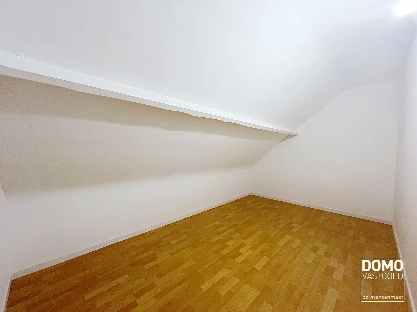 Open bebouwing met karakter, ruimte en tuin op topligging te Schulen foto 15