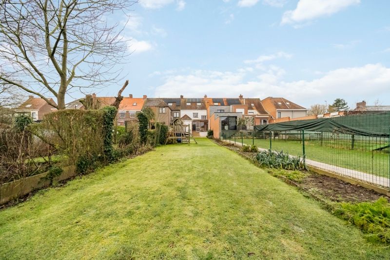 Roeselare : Centrum Rumbeke - Instapklare charmante woning op 575 m² foto {{pictureIndex}}