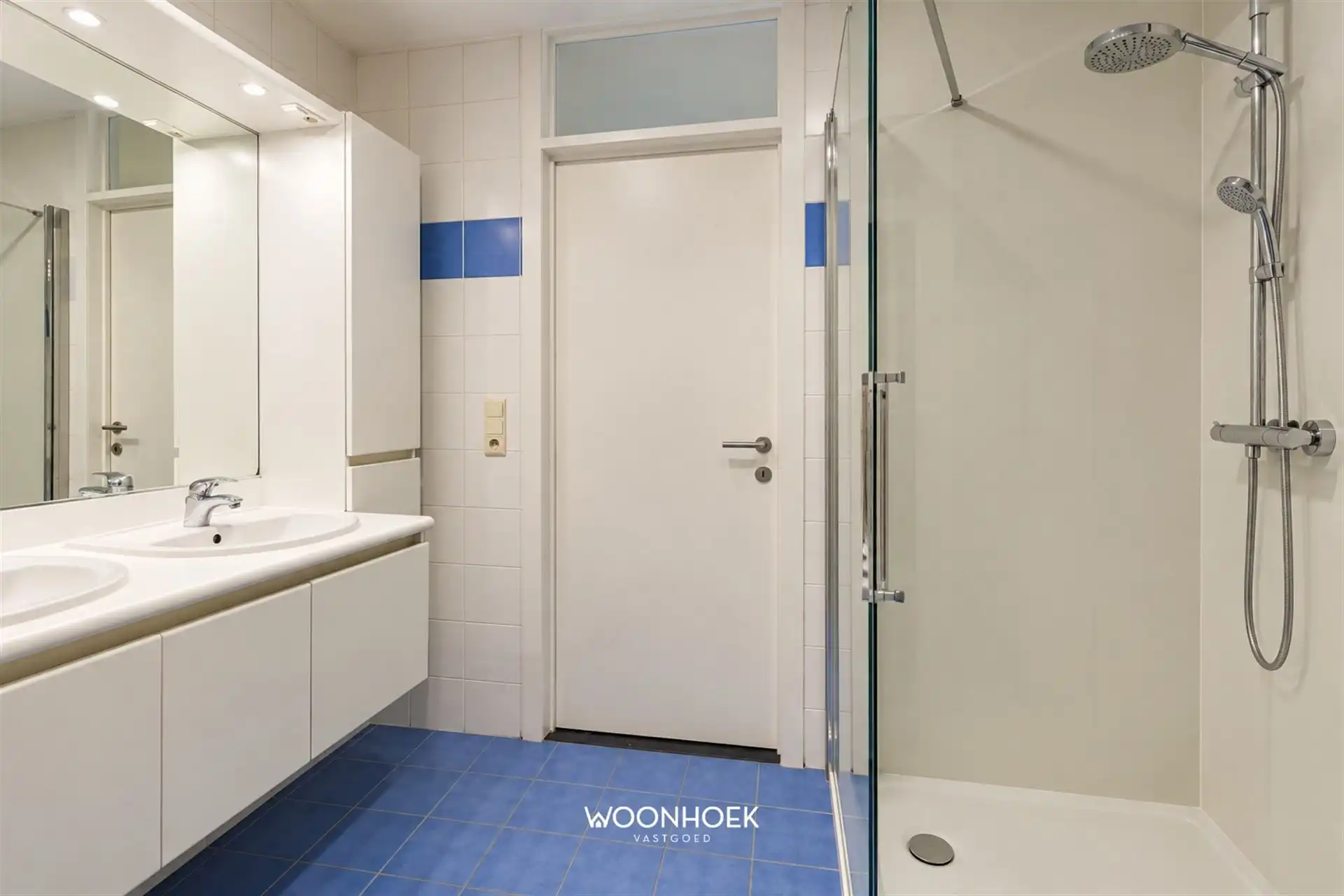 Instapklaar 2-slpk appartement met terras en staanplaats foto 14