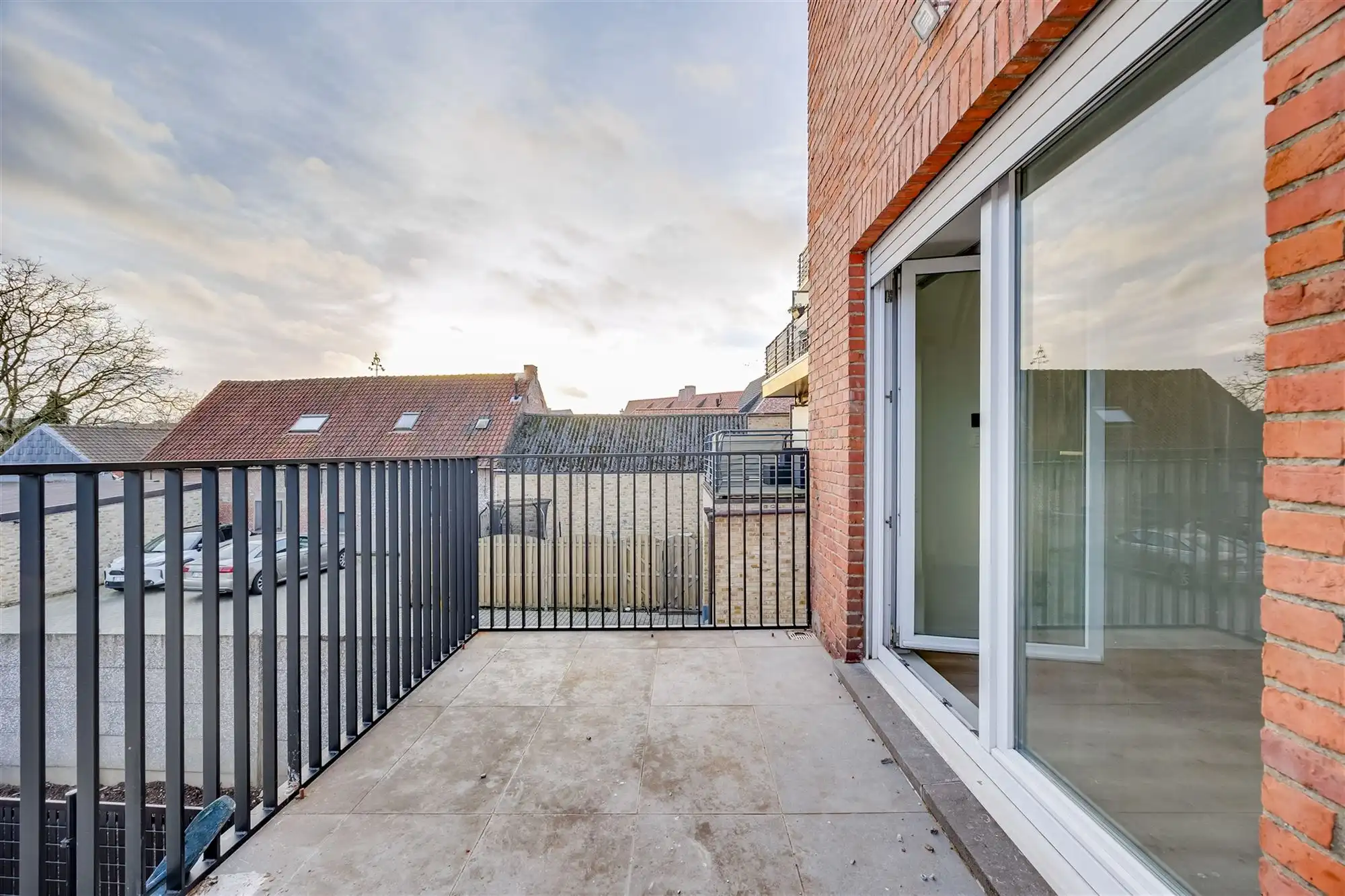 Instapklaar appartement met tuin en terras foto 12