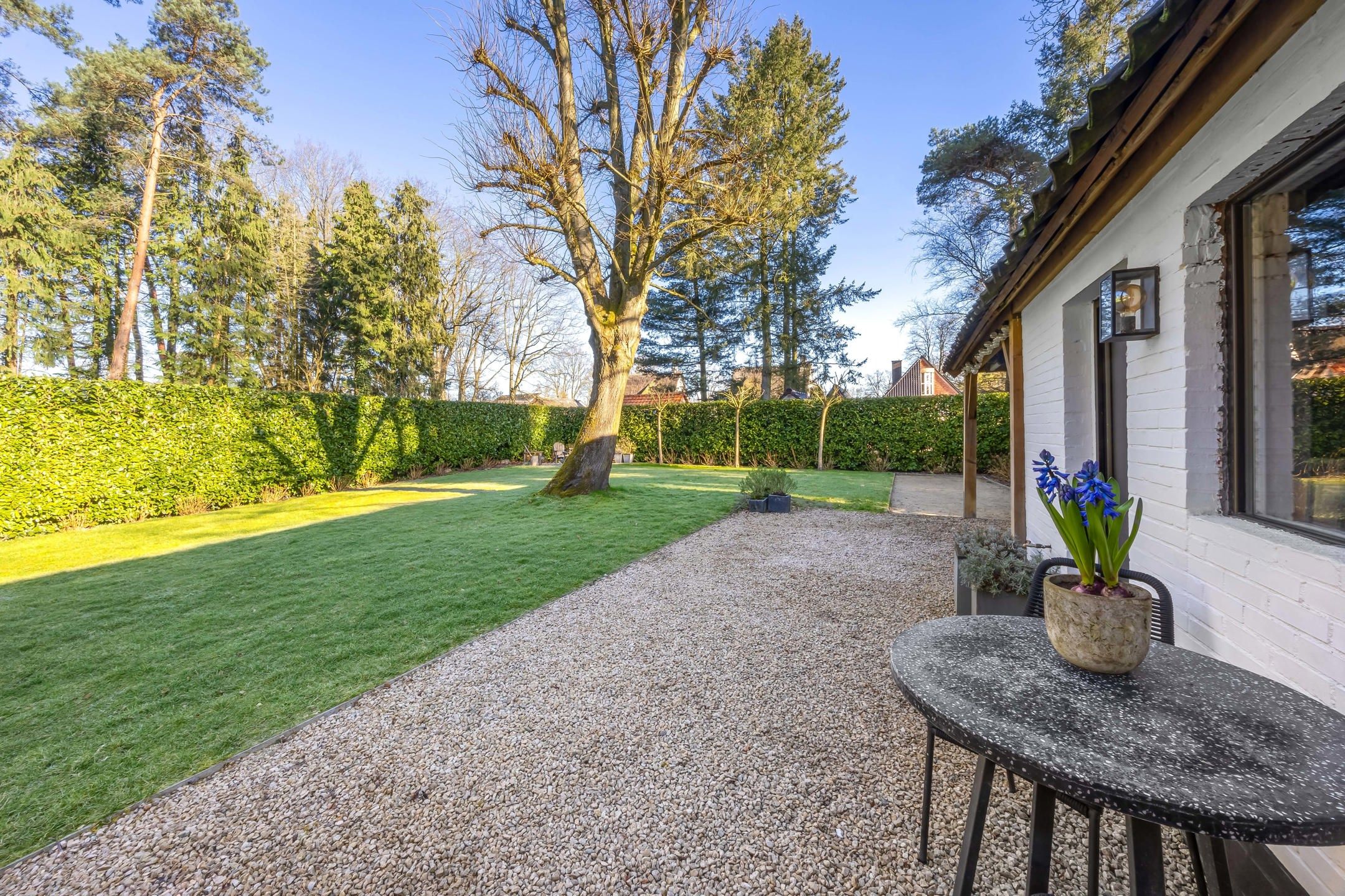 Recent gerenoveerde rietgedekte villa vooraan Schilde dorp! foto 40
