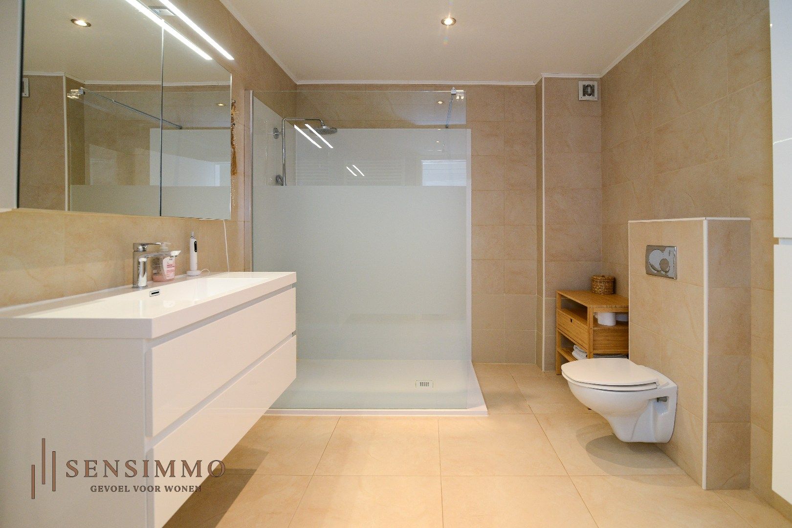 Instapklare energiezuinige woning met 4 slaapkamers en grote tuin in Maasmechelen foto 16