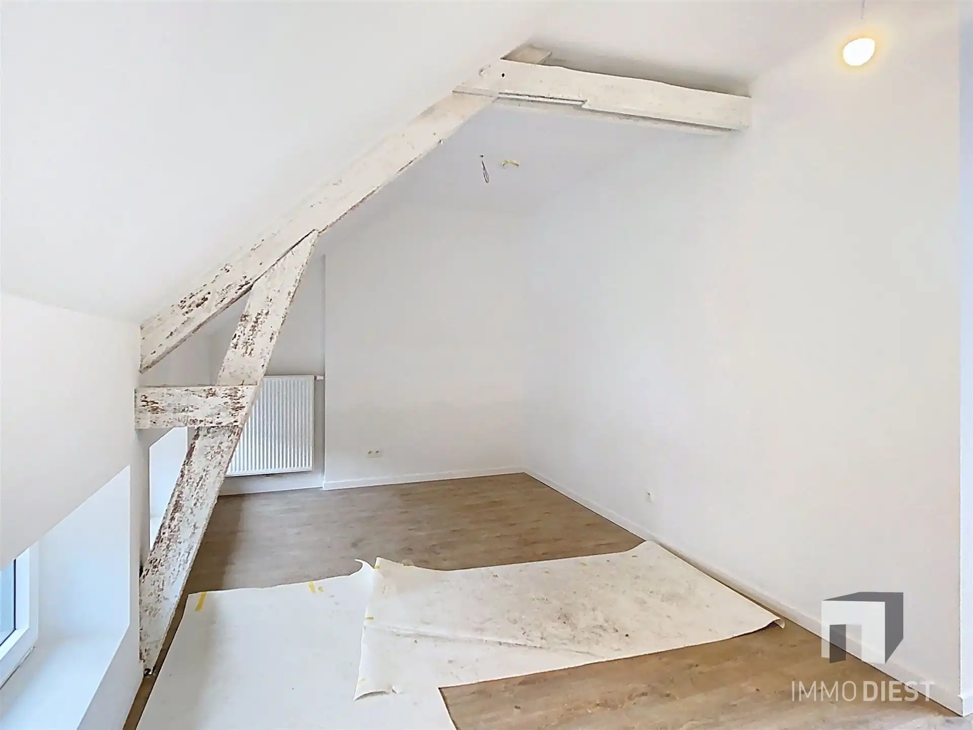 Knap appartement met terras en 1 slpk - centrum Diest - veel lichtinval foto 3