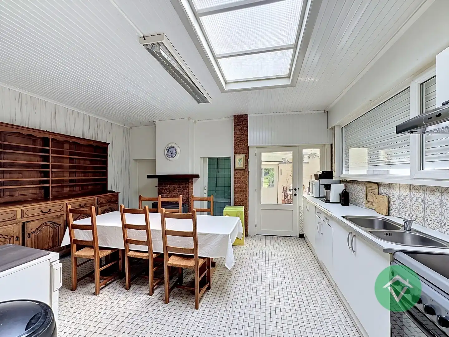 Woning met 3 slaapkamers en tuin te Eernegem foto 6