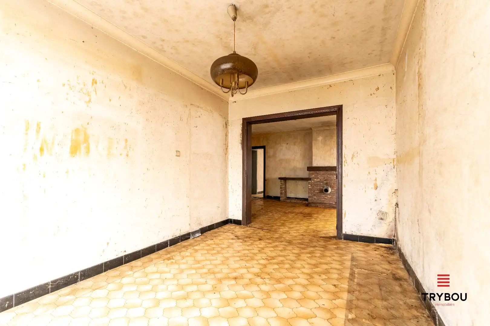 Te renoveren woning met bijgebouw en tuin in Houthulst foto 11