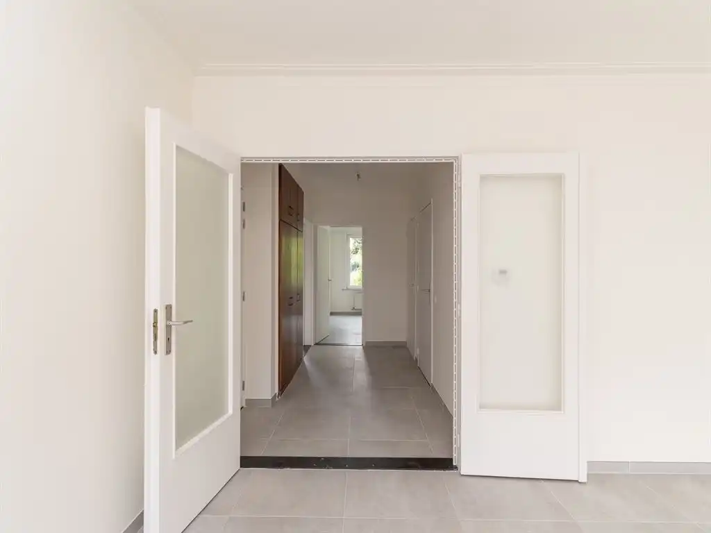 Gerenoveerd appartement met terras foto 6
