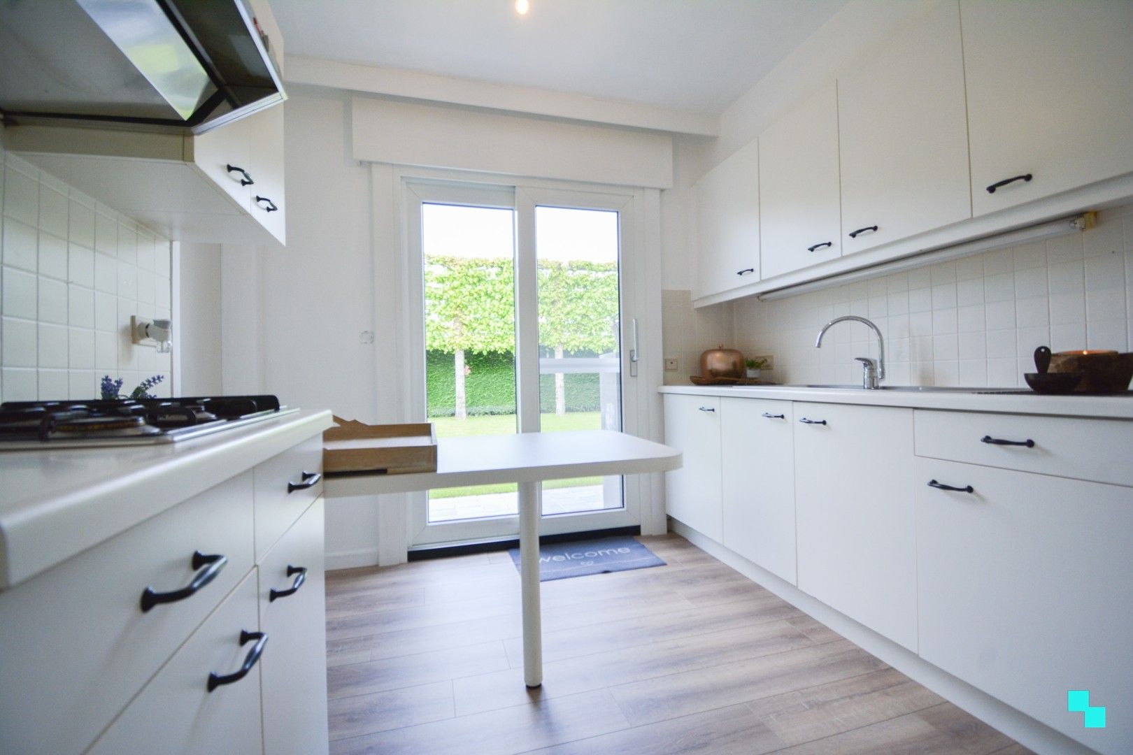 Instapklare woning te Sint-Eloois-Winkel foto 7