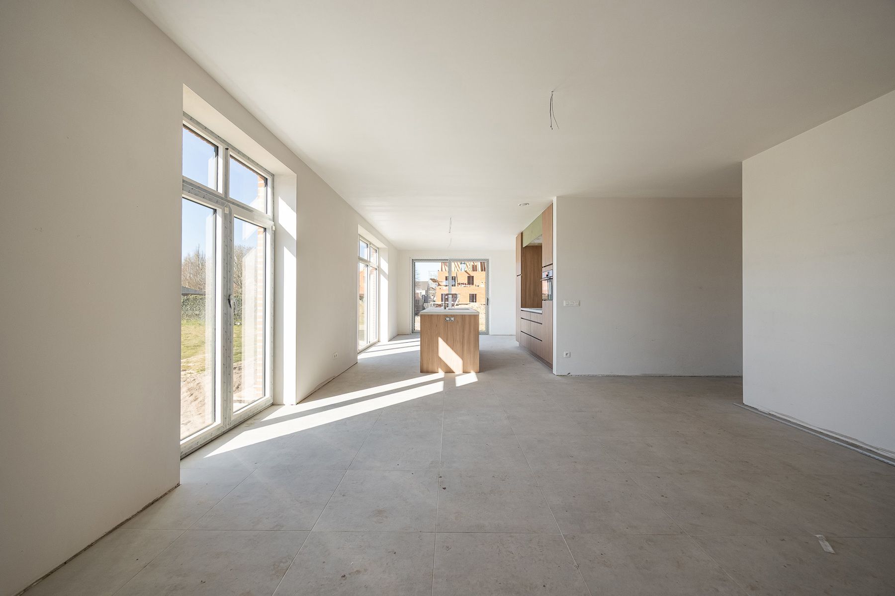 BEN-WONING MET 4 SLAAPKAMERS OP EEN PERCEEL VAN CA 362 M². foto 3