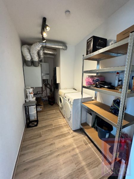 Recent luxeappartement (2021), 2 slpks, zonneterras, lift en carport – centrum Geel foto 9