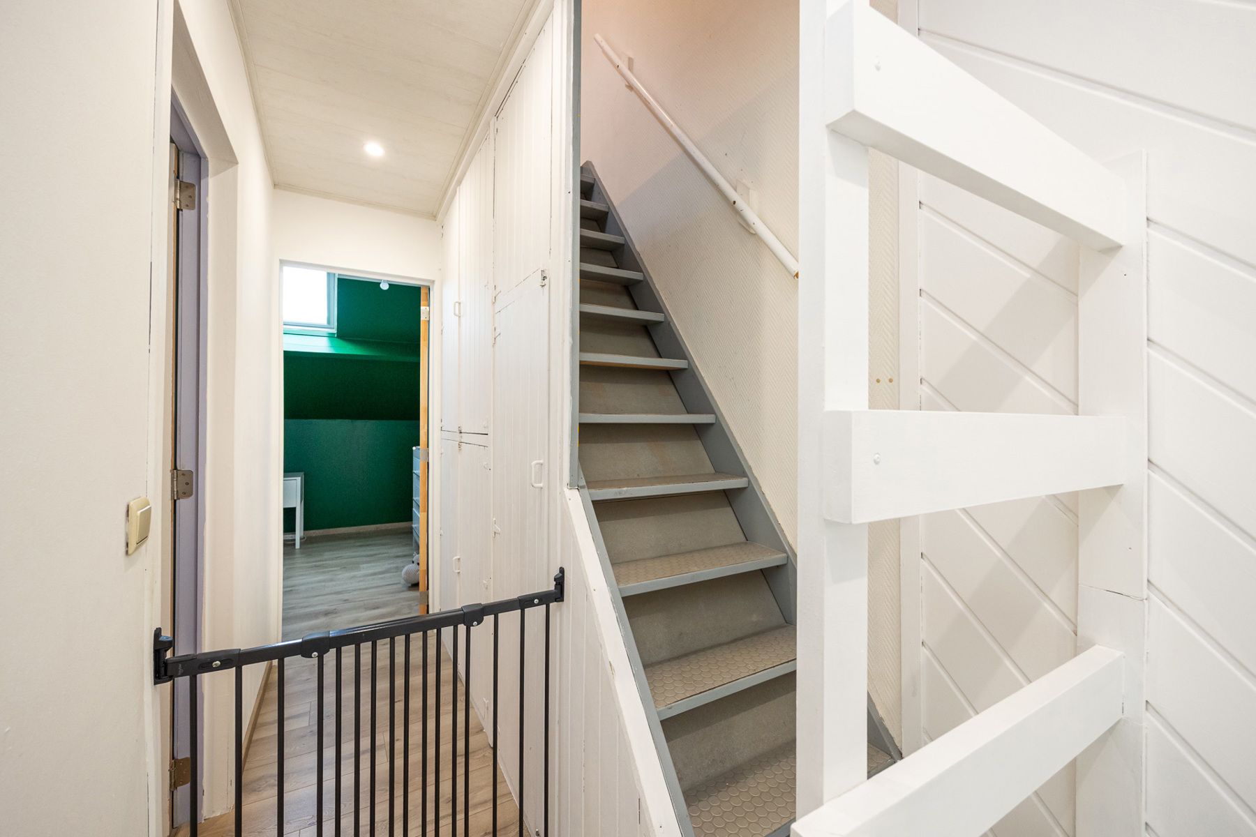 Charmante en goed onderhouden woning met 2 à 3 slk + garage foto 17