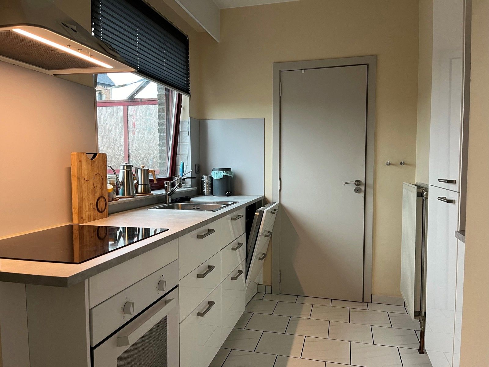 Penthouse in hartje Brasschaat met ondergrondse autostaanplaats en 2 ruime terrassen! foto 5