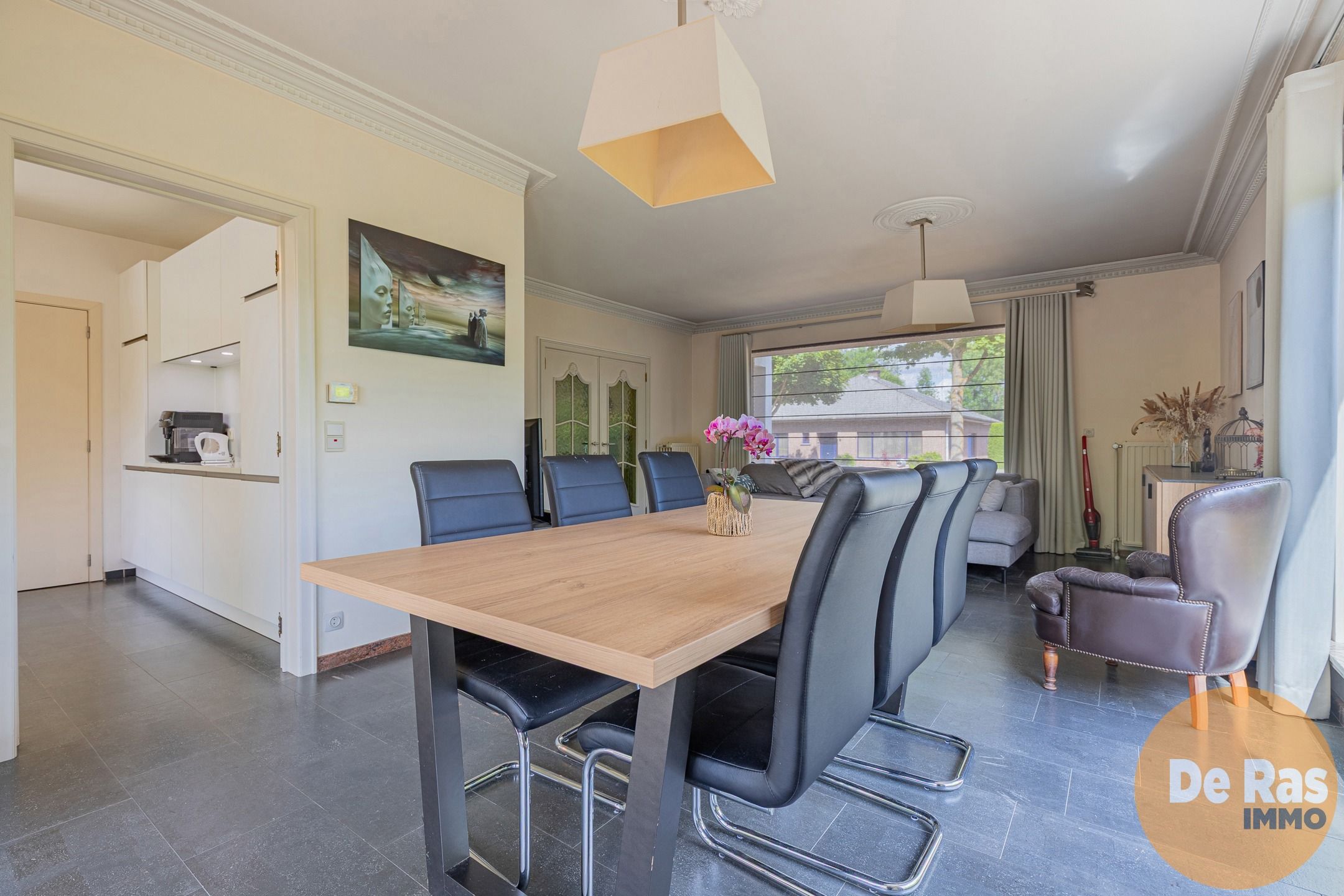 GEZINSWONING MET 4 SLAAPKAMERS EN TUIN foto 5