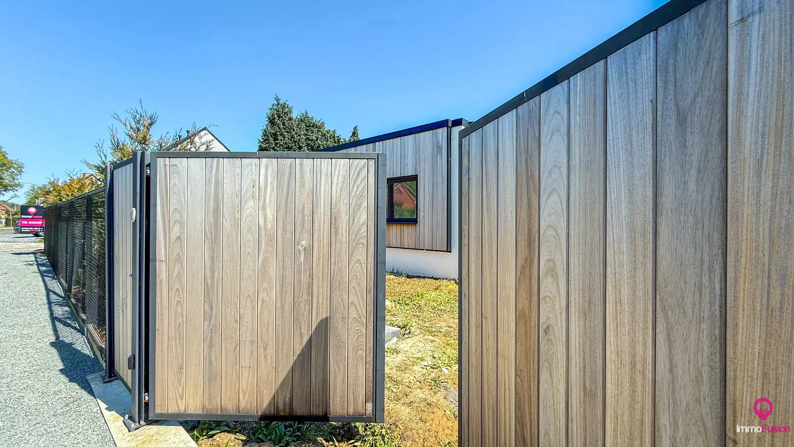 Totaalgerenoveerde, instapklare woning met 3 slpks te Zolder foto 58