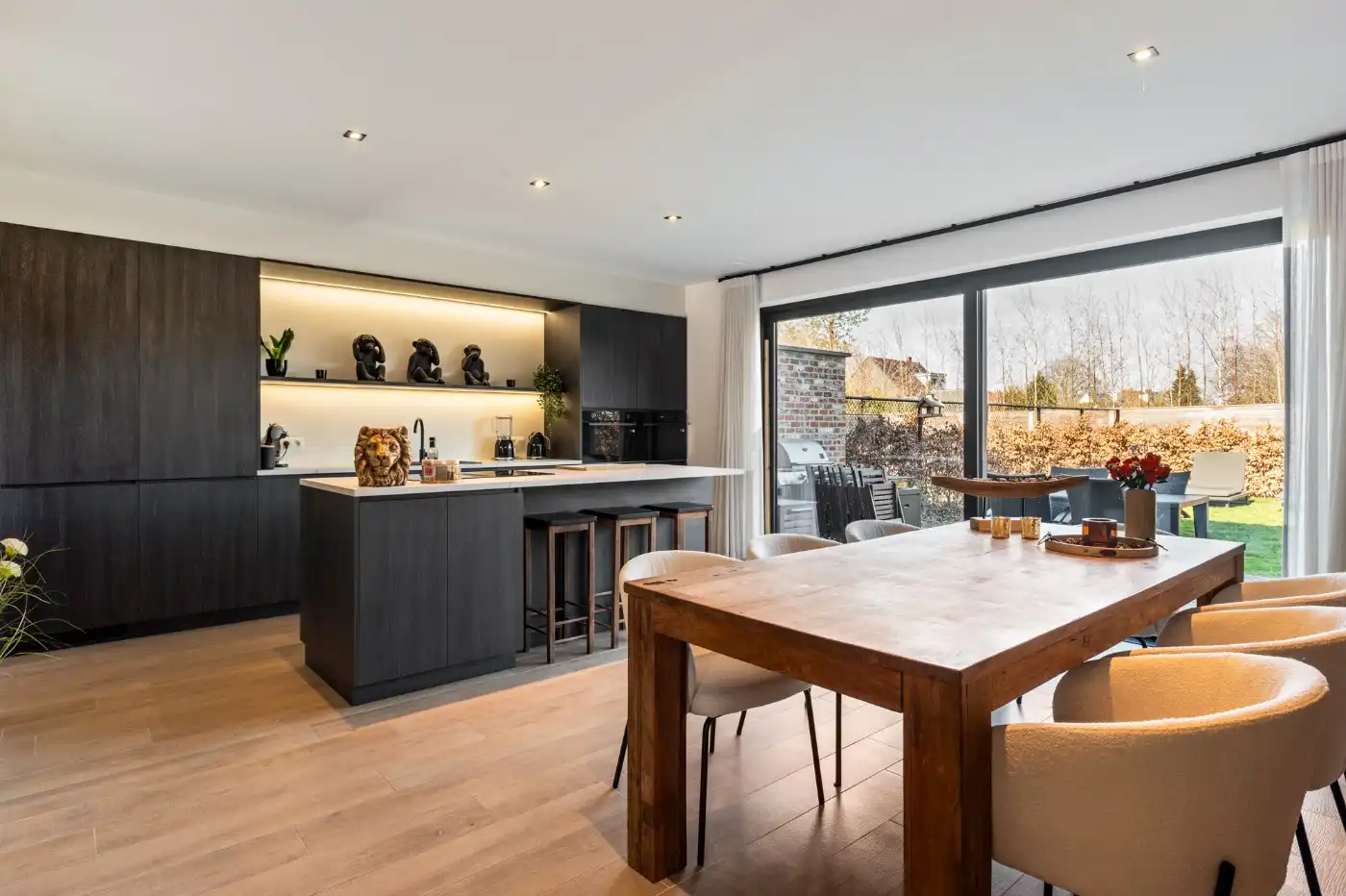 Prachtige BEN-woning met 4 à 5 slpk., inpandige garage en tuin foto 3