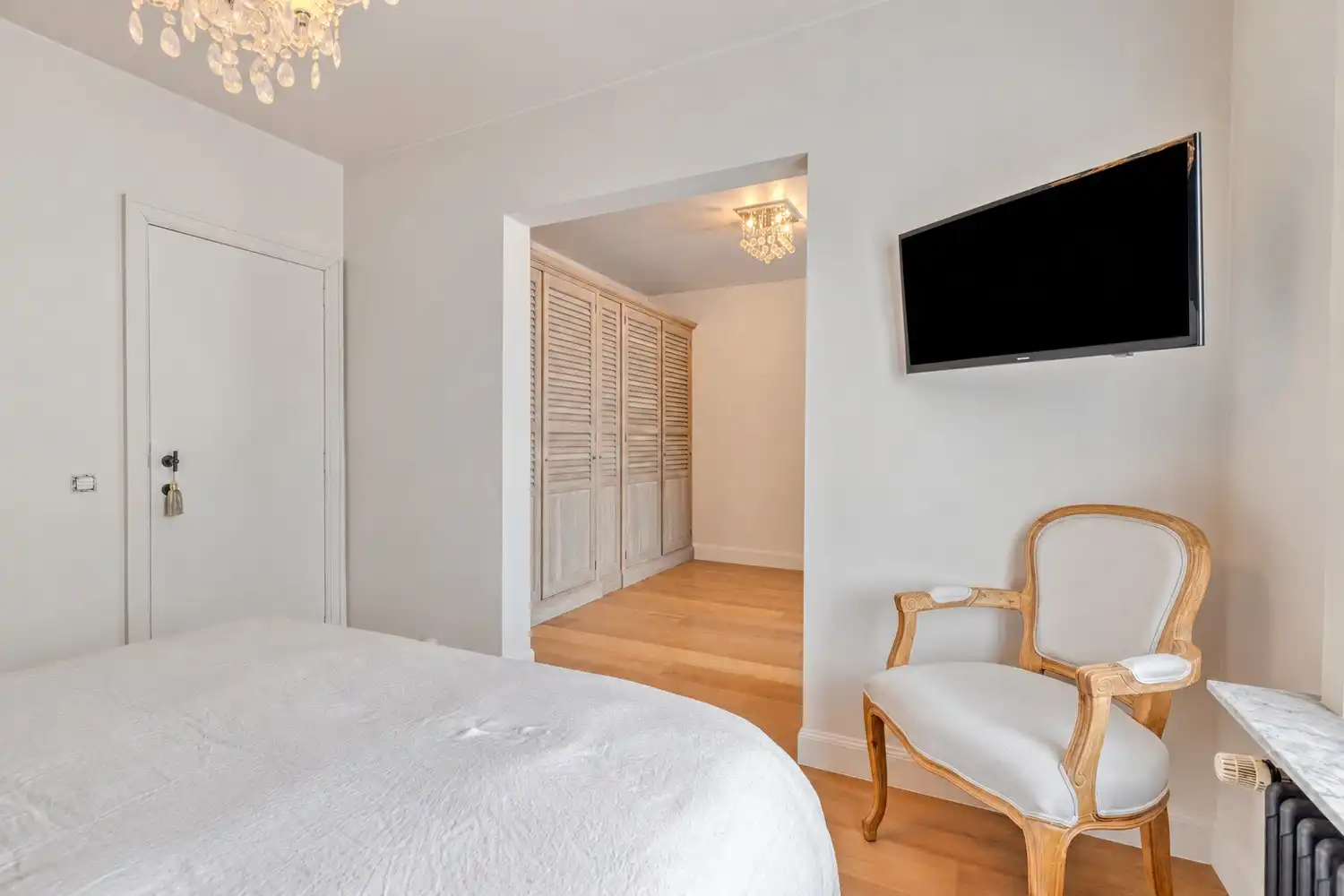 INSTAPKLAAR APPARTEMENT MET GARAGE foto 21