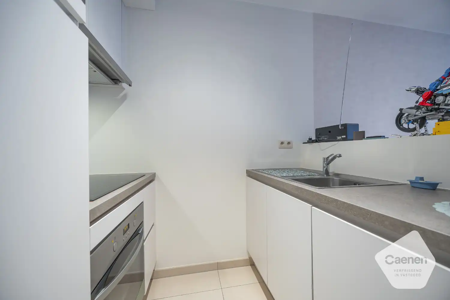 Gelijkvloers appartement te Mariakerke te huur foto 5