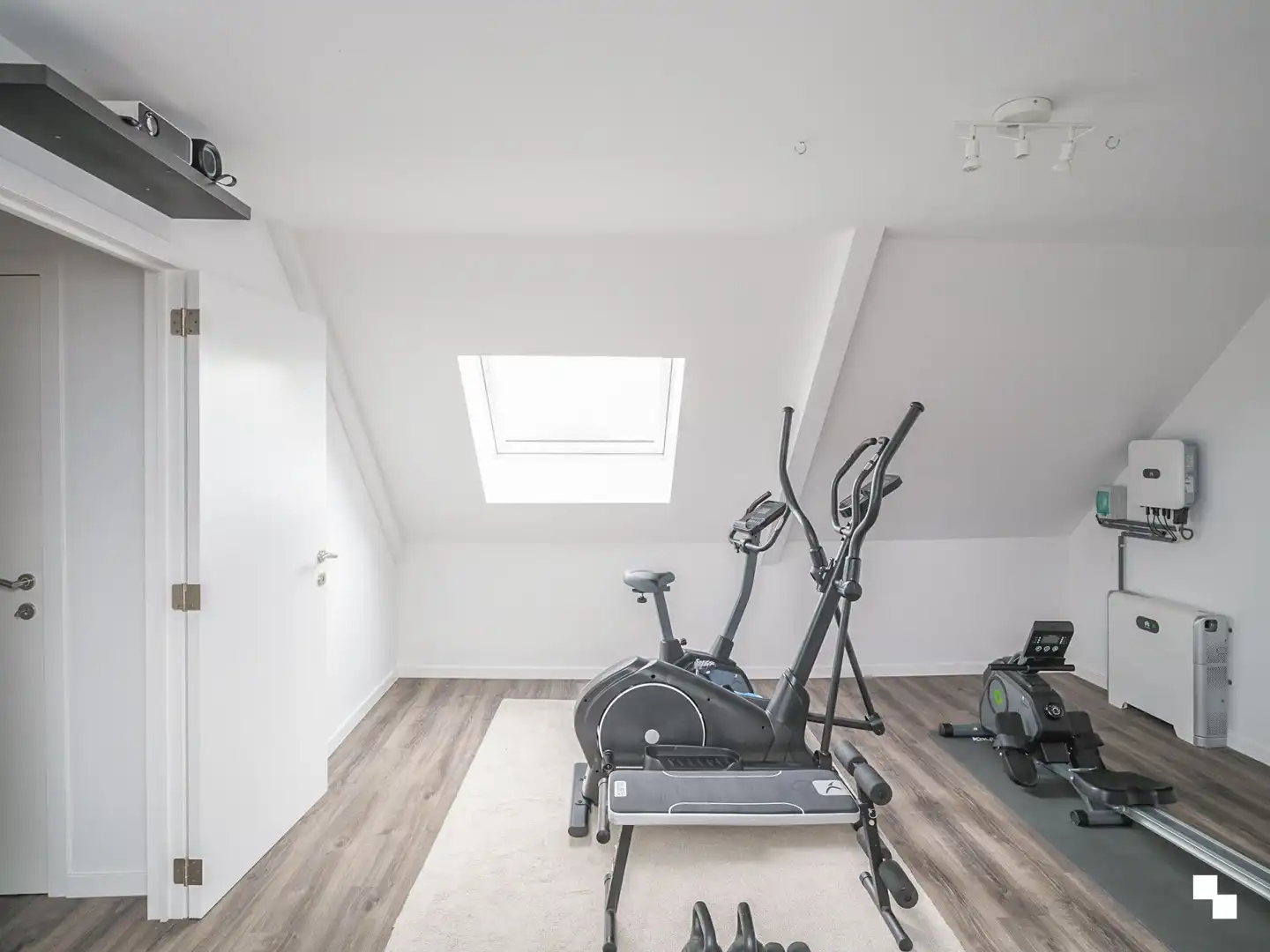 Lichtrijke woning met vier slaapkamers en zonnige tuin te Oosterzele foto 26