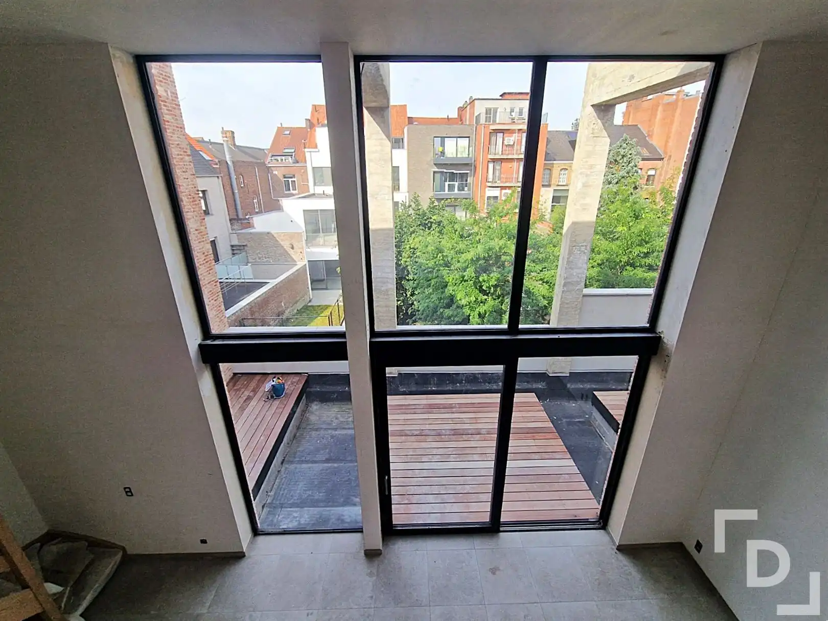 Lichtrijke loft te koop in centrum Ieper. foto 12