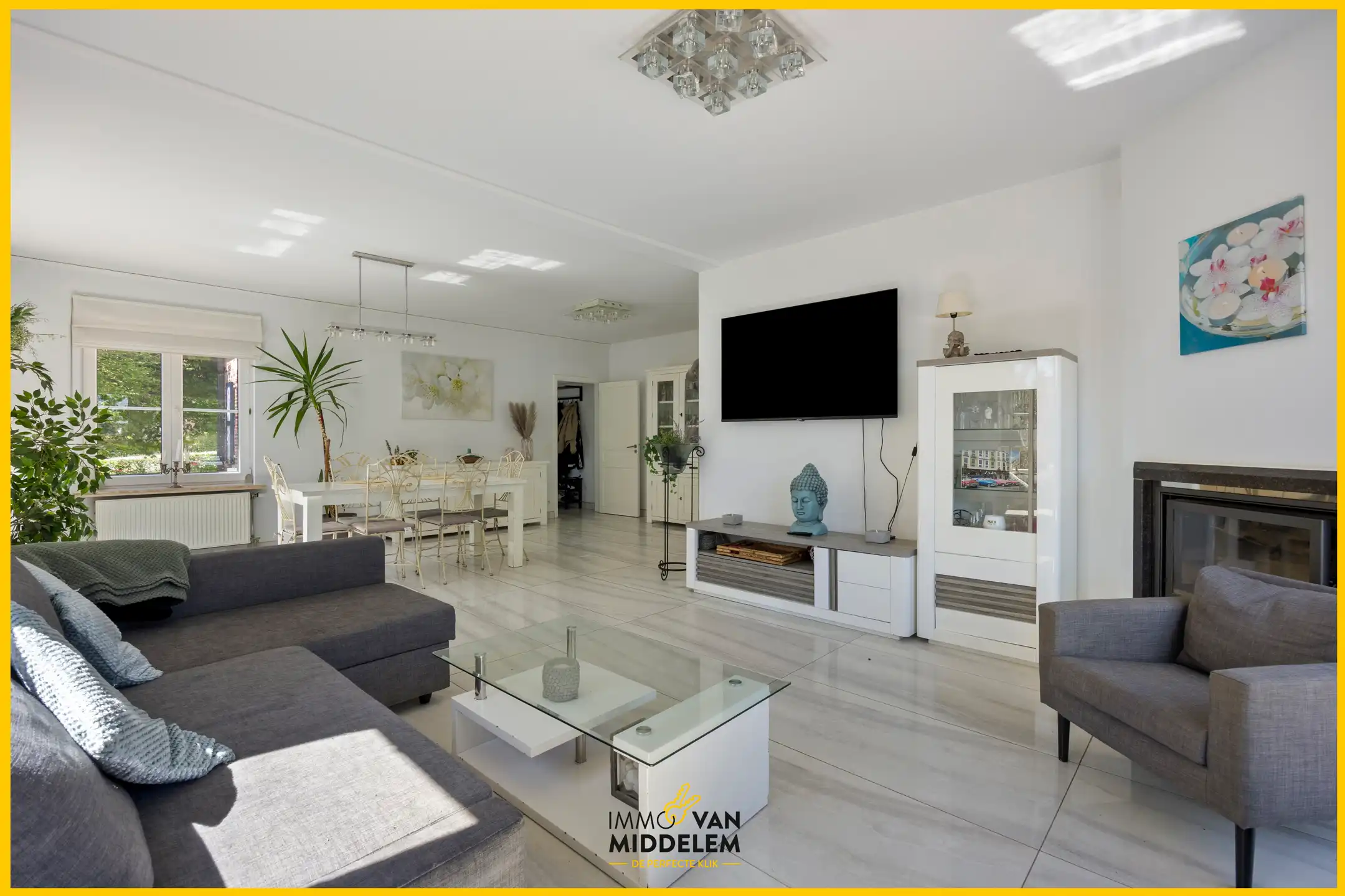 CHARMANTE VILLA MET ZWEMBAD EN VEELZIJDIG BIJGEBOUW foto 6