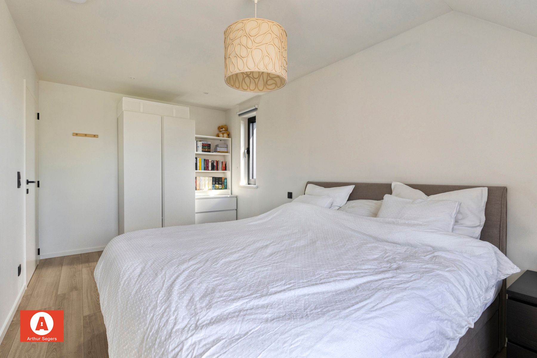 Halfopen BEN-woning met zonnige tuin en 4 slaapkamers foto 15