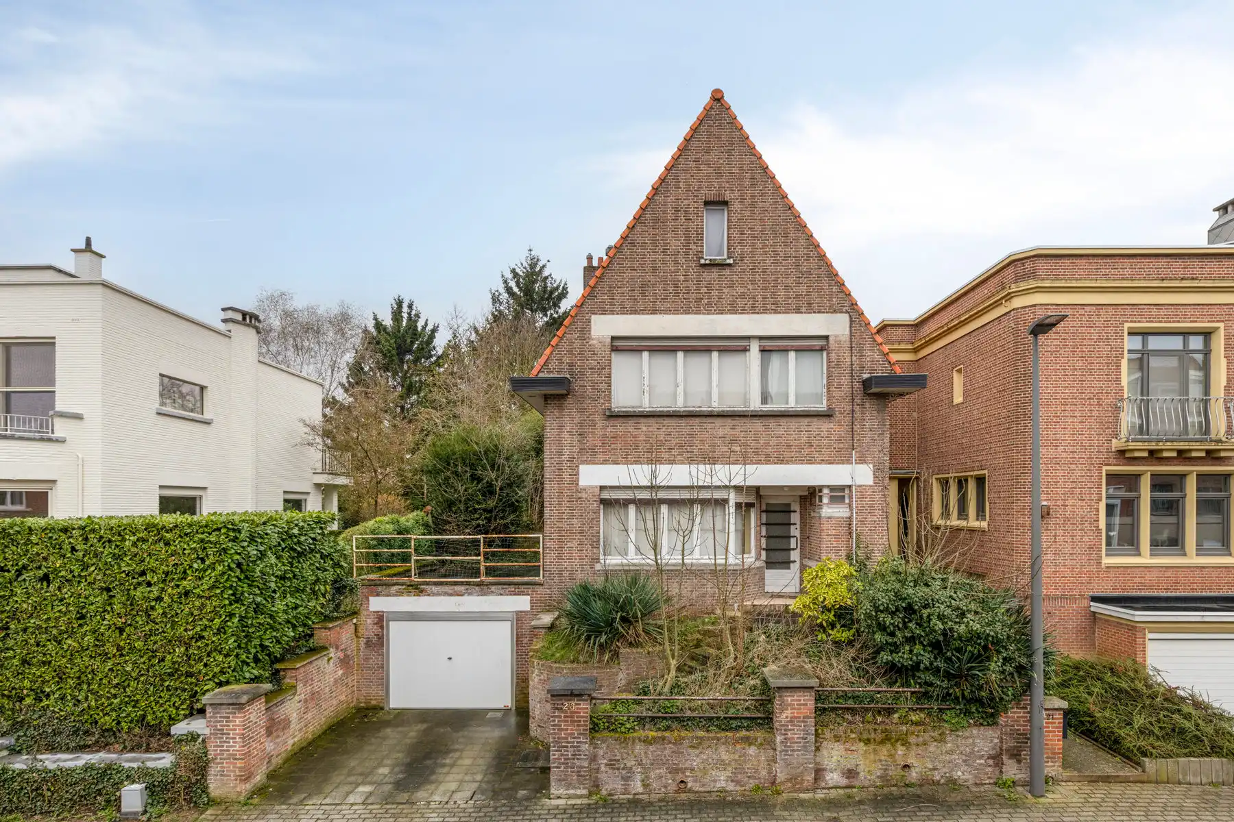 Hoofdfoto van de publicatie: Te renoveren charmante woning met 3 (mogelijk 4) slaapkamers
