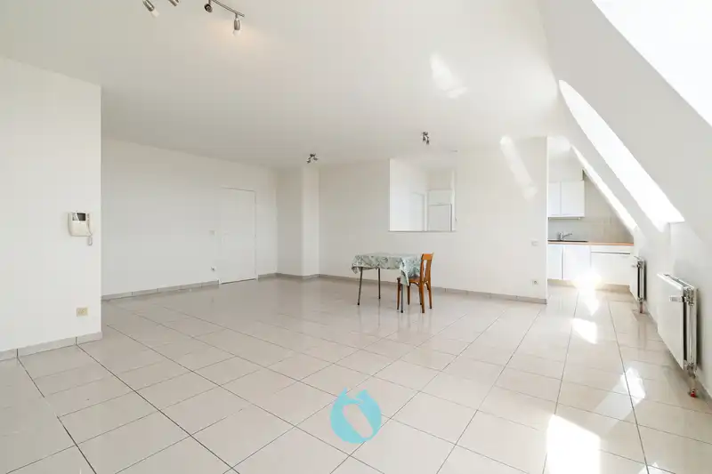 Instapklaar appartement met twee slaapkamers in Gent foto 4