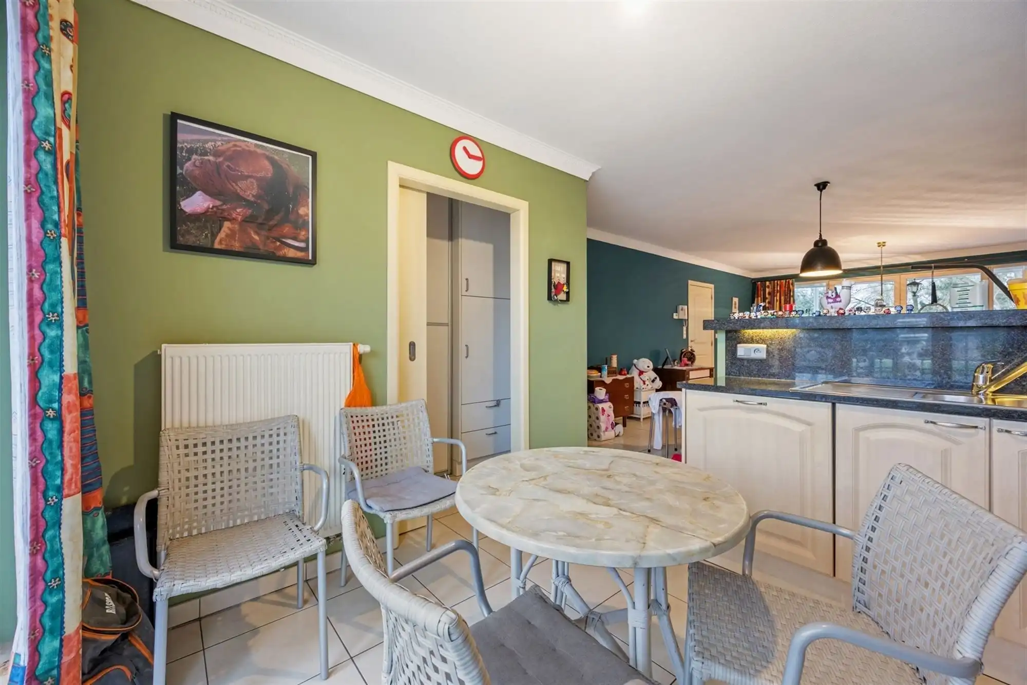 ENERGIEZUINIG APPARTEMENT MET 2 SLAAPKAMERS EN ZEER RUIM TERRAS (50M²) IN HET CENTRUM VAN OOSTHAM foto 11