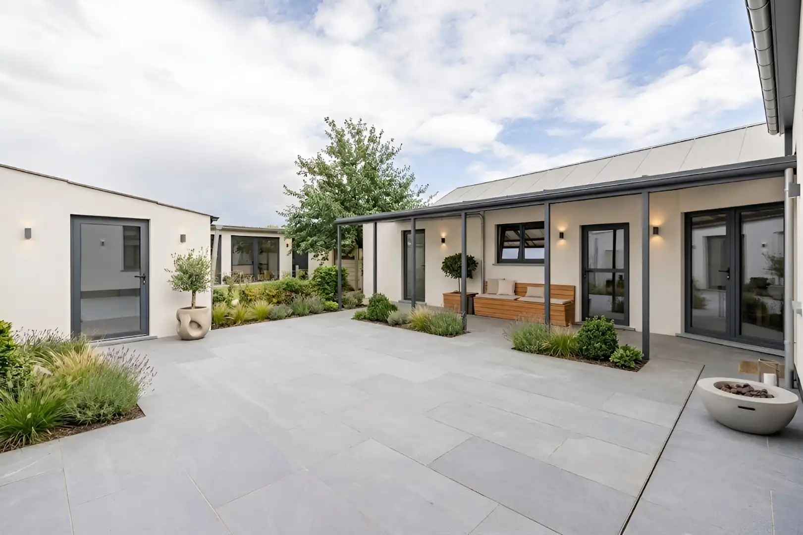 ZEER RUIME (TE RENOVEREN) WONING MET BIJGEBOUWEN | 5 SLPKS foto 20