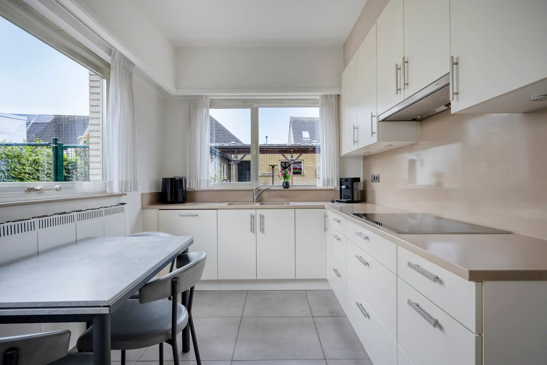 Ideale gezinswoning met 3 slaapkamers en dubbele garage foto 9