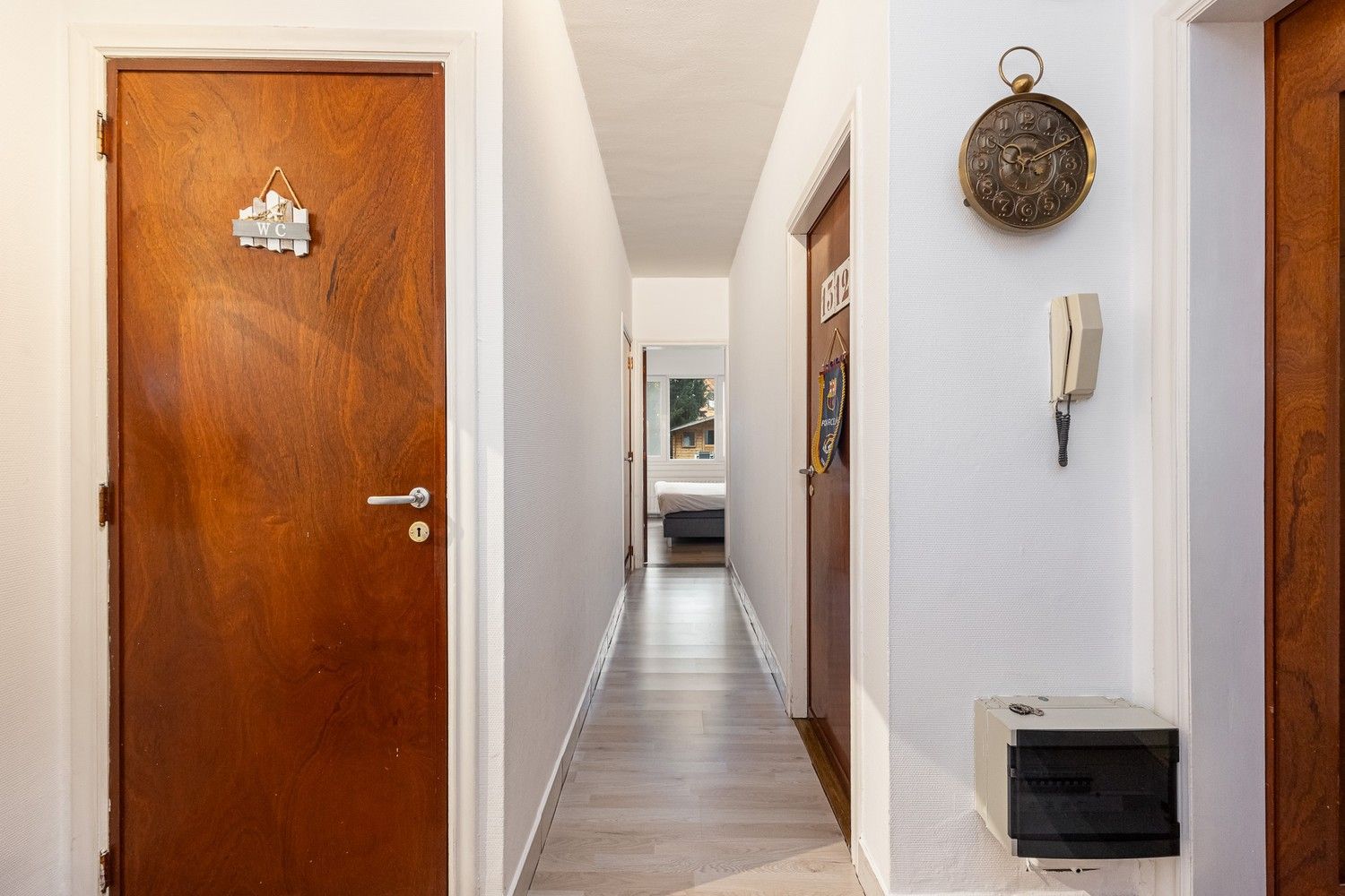 Sfeervol gelijkvloers appartement met zonnige westgerichte tuin in hartje Deurne foto 4