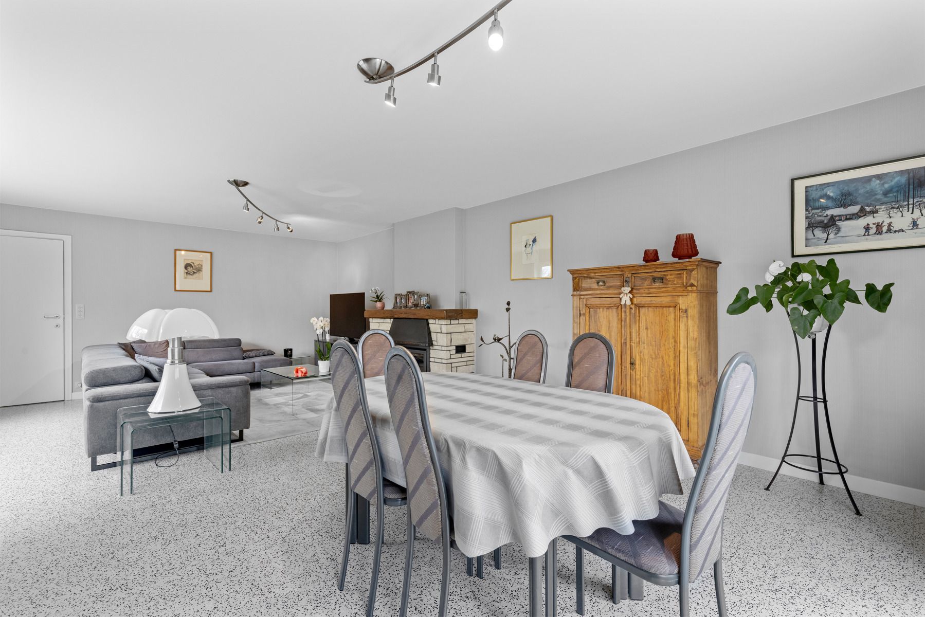 Charmante Woning met Prachtige Tuin in Sint-Martens-Latem foto 8