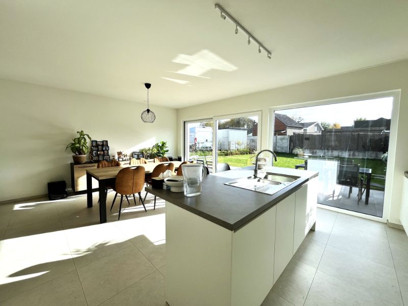 BEN woning met 3 slaapkamers, carport en zuidgerichte tuin foto 6