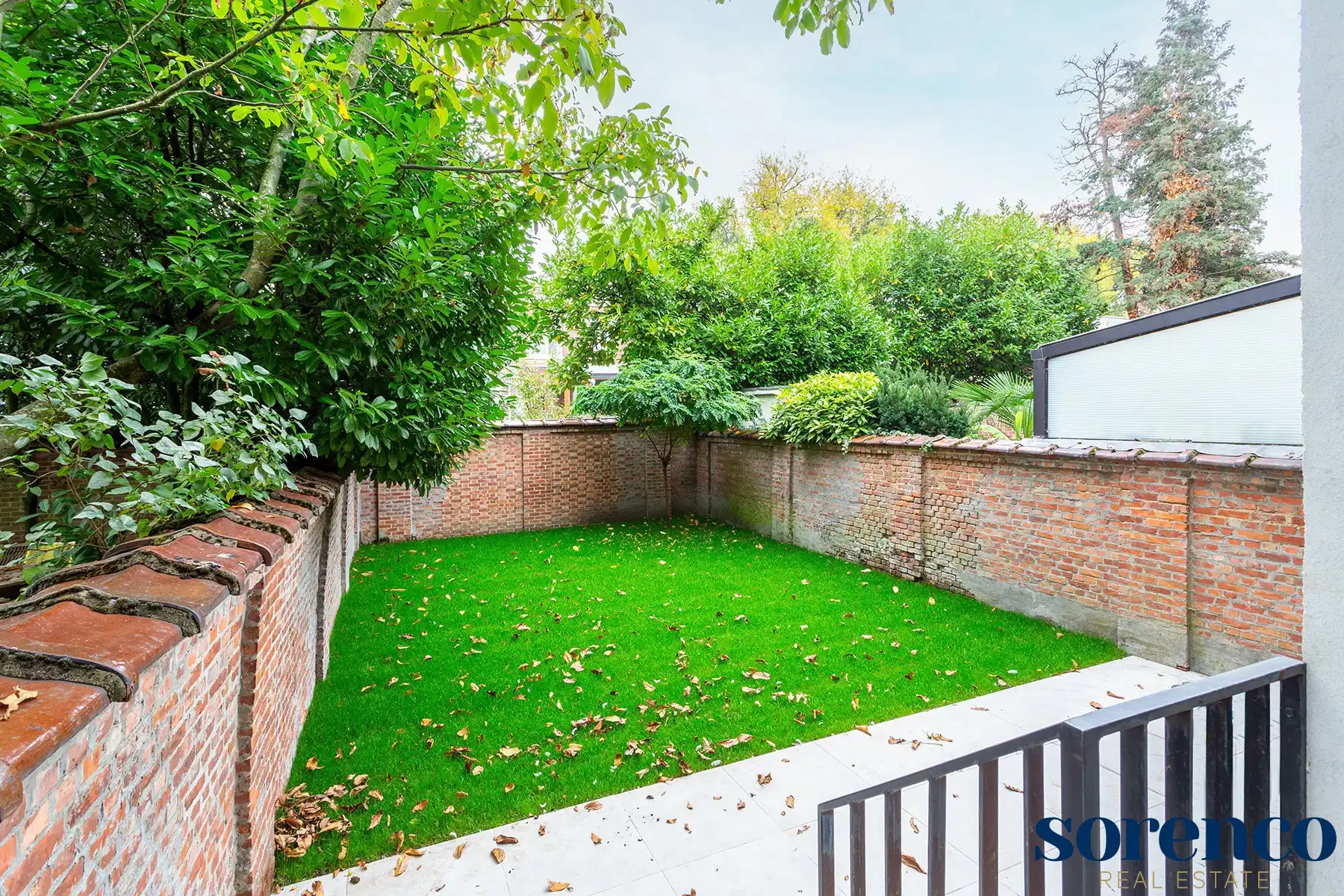 Wilrijk - Recent gerenov. 2 slpk gelijkvloers app. met tuin  foto 2