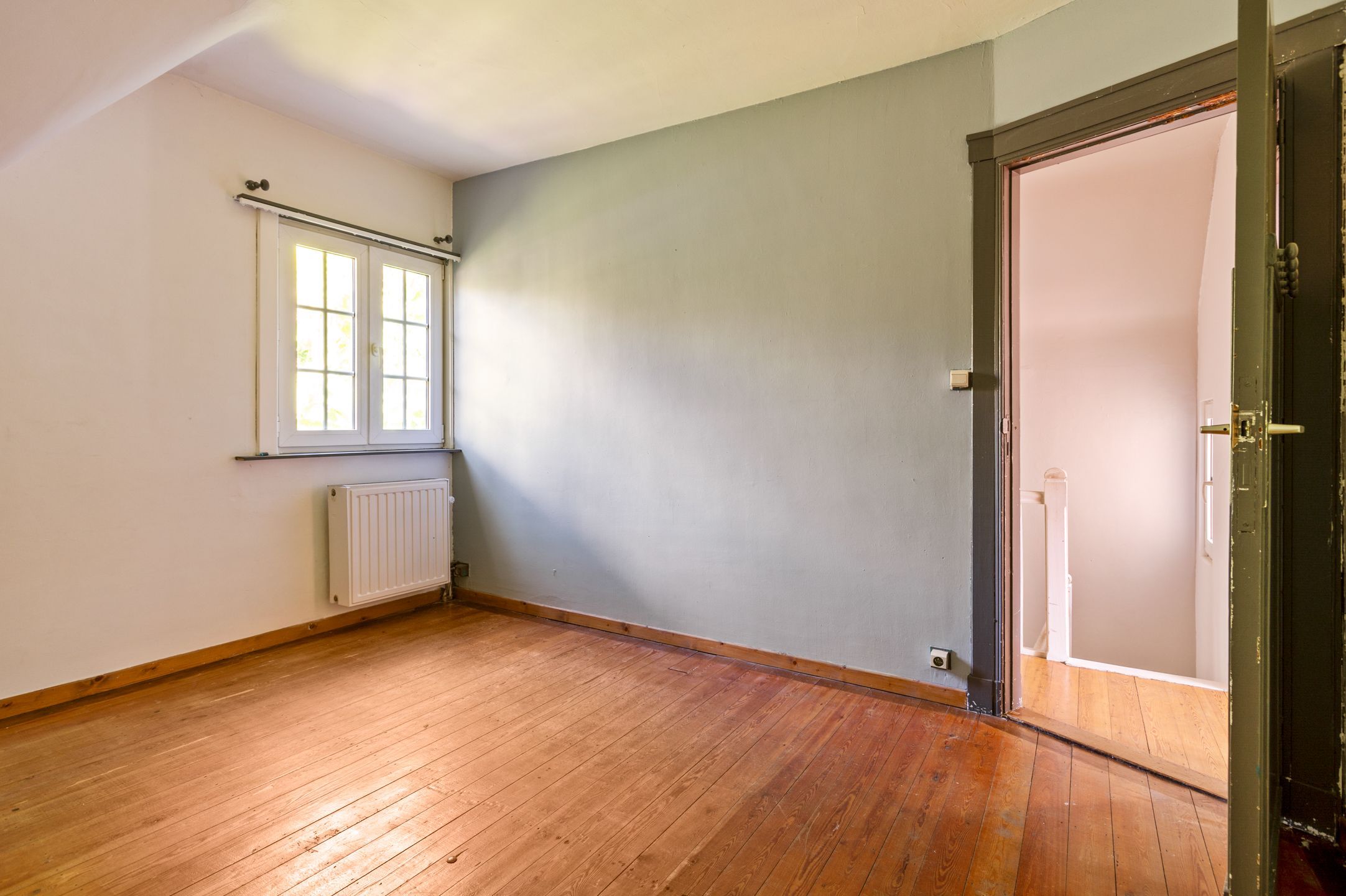 Halfopen woning met 2 slaapkamers en een grote tuin in Brasschaat te huur! foto 16
