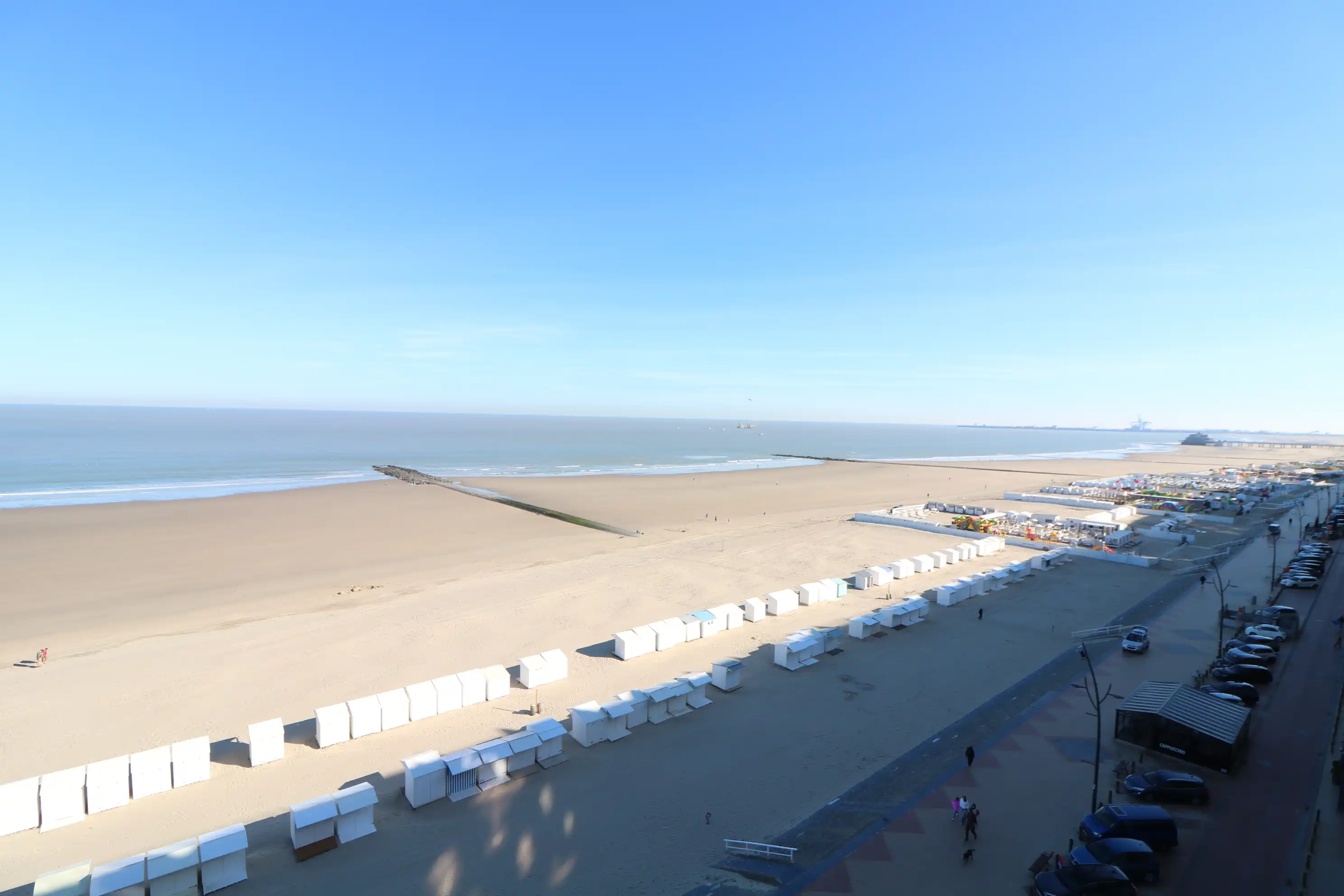 Uniek 4-slaapkamerappartement met fantastisch zicht op zee. foto 15