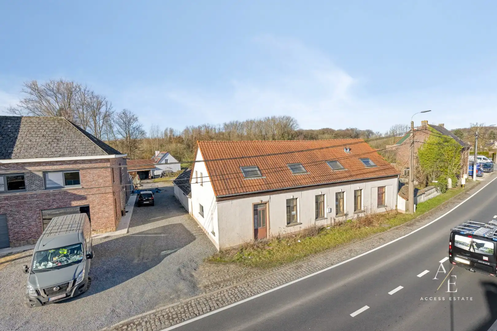 MERELBEKE-MELLE - Te renoveren hoeve op mooi perceel! foto 2