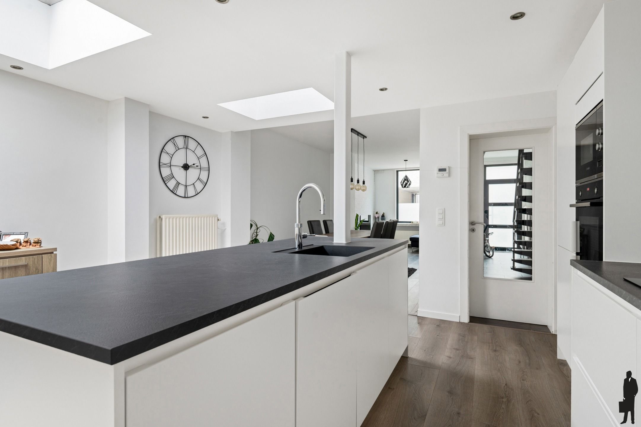 Instapklare woning met 3 slpks en ZW tuin in centrum Kontich foto 10