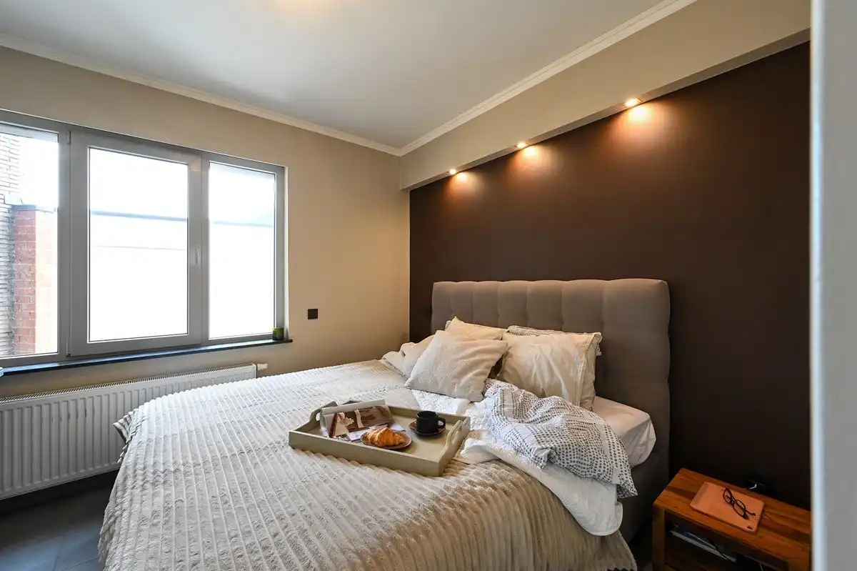 Gerenoveerd appartement op geliefde locatie foto 12