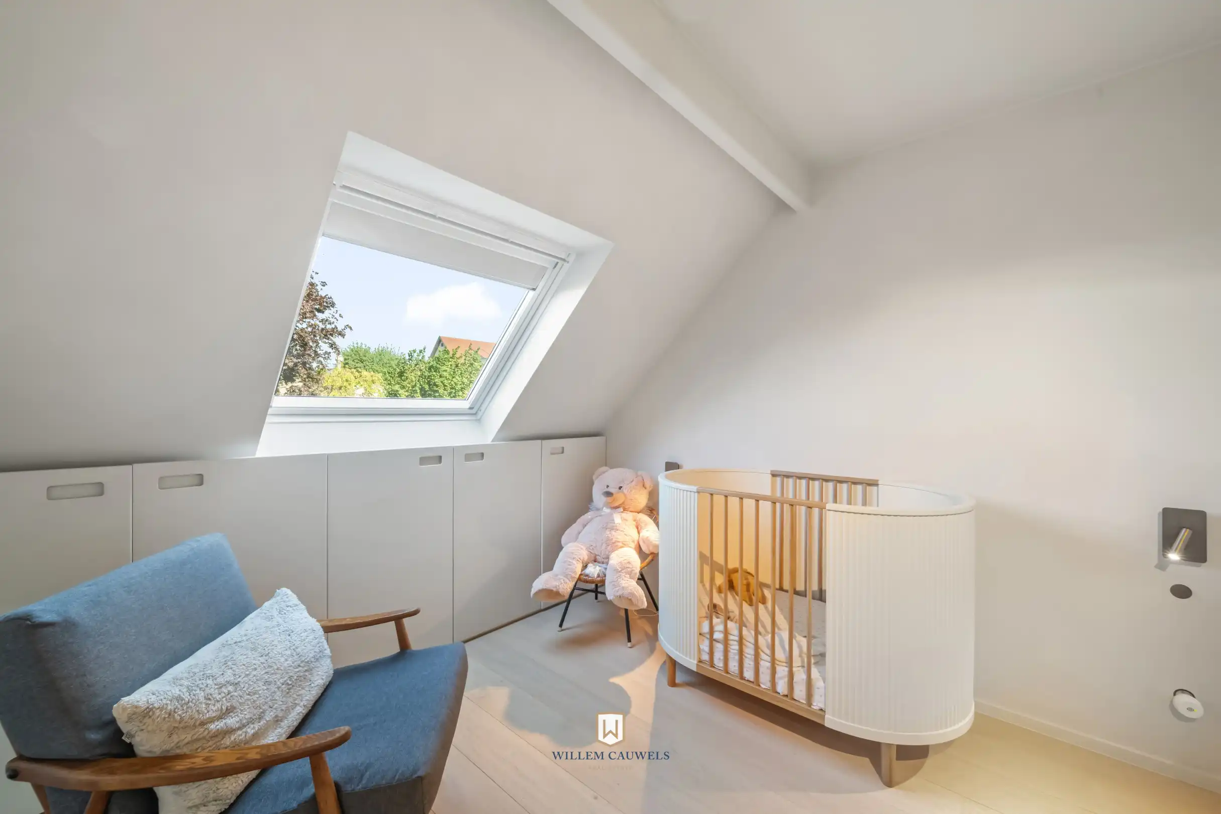 Alleenstaande villa met mooie tuin te Knokke foto 18