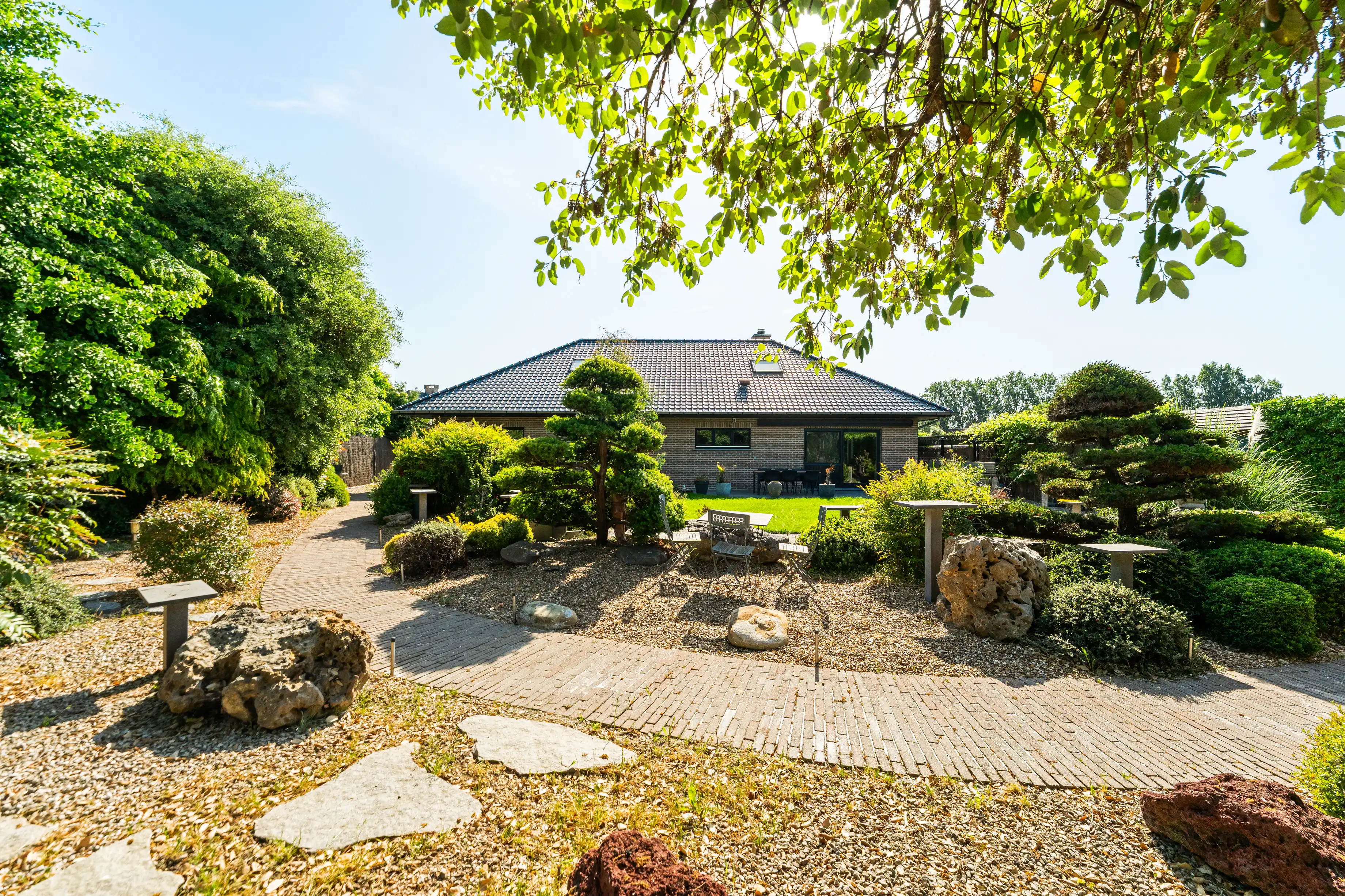Instapklare villa met prachtige tuin op rustige ligging 🌿 foto 4