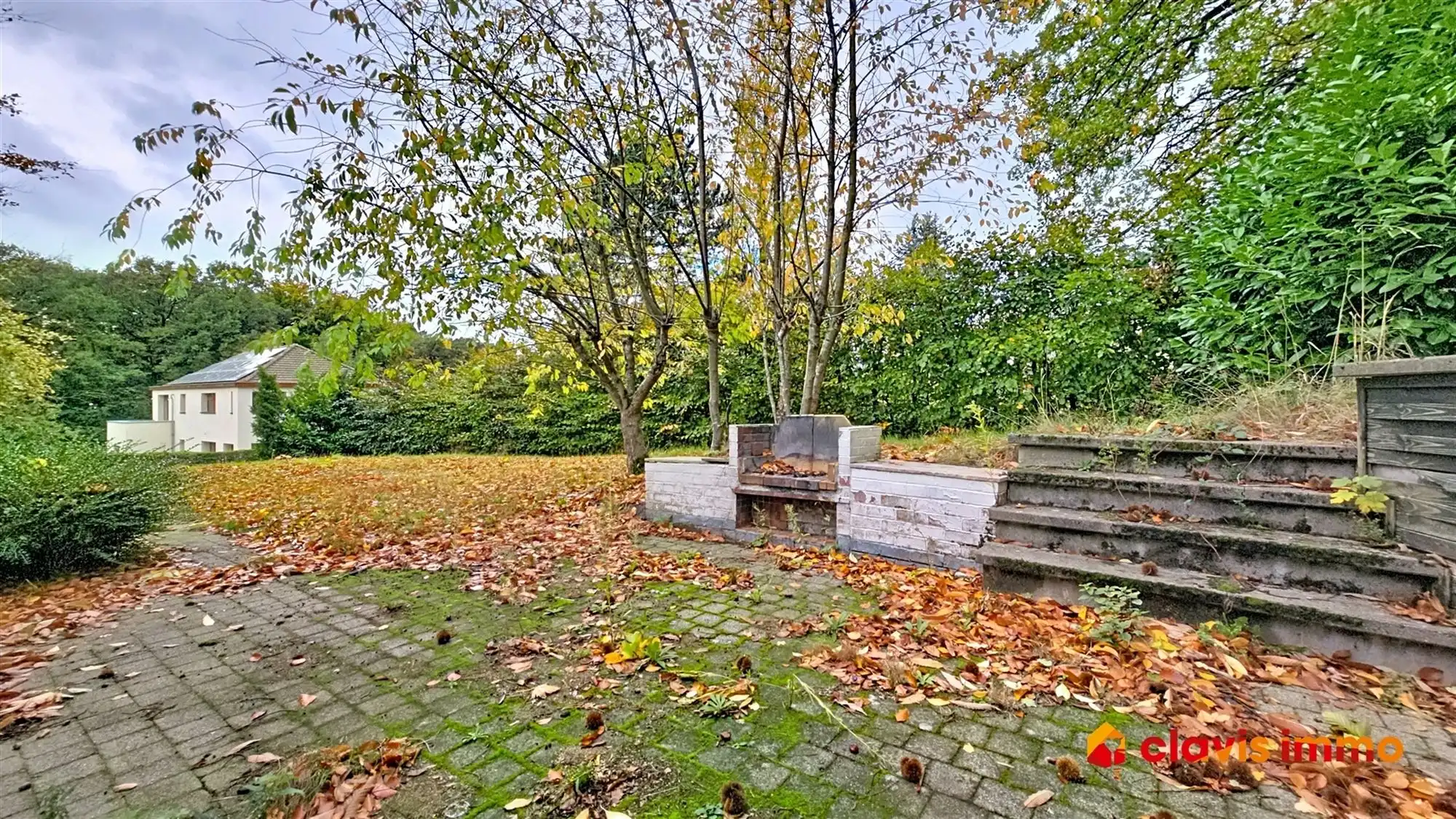 Te renoveren villa in een felbegeerde buurt foto 24