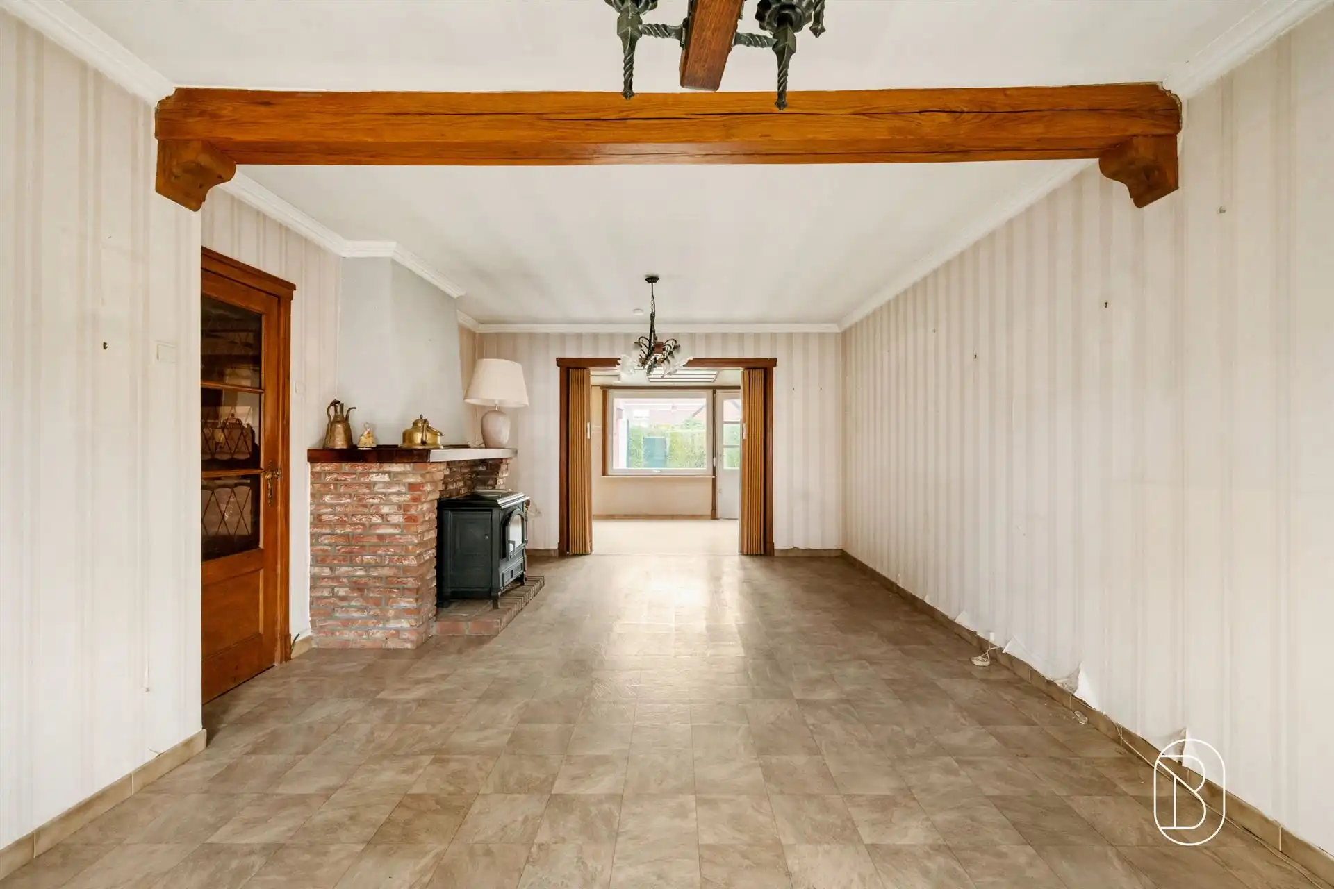 Ruime woning met veel potentieel in Dottignies foto 5