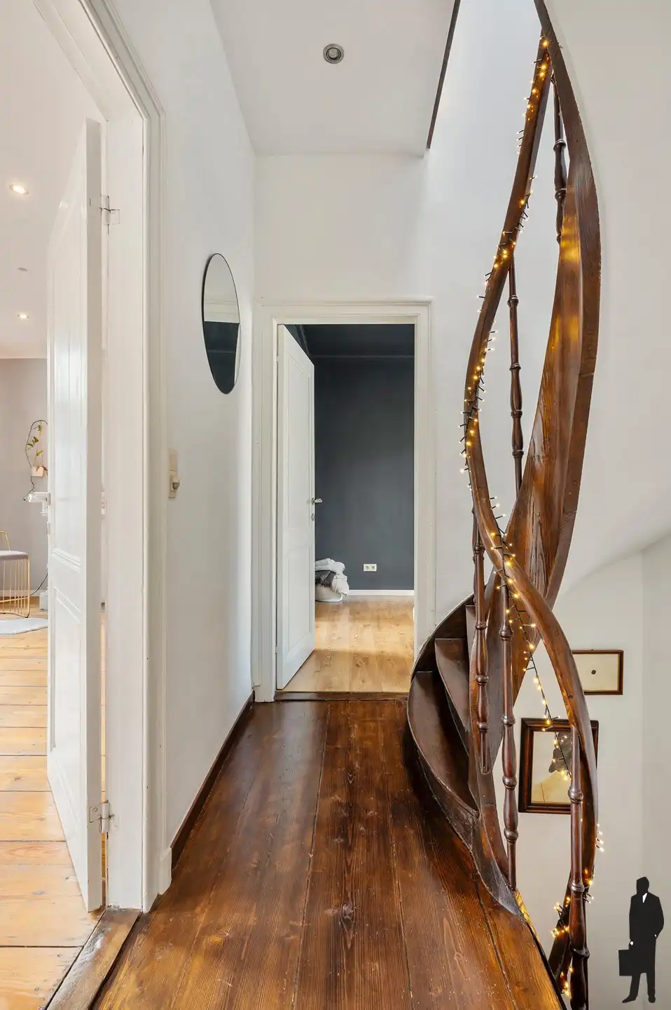 Prachtig herenhuis met ruime stadskoer foto 17