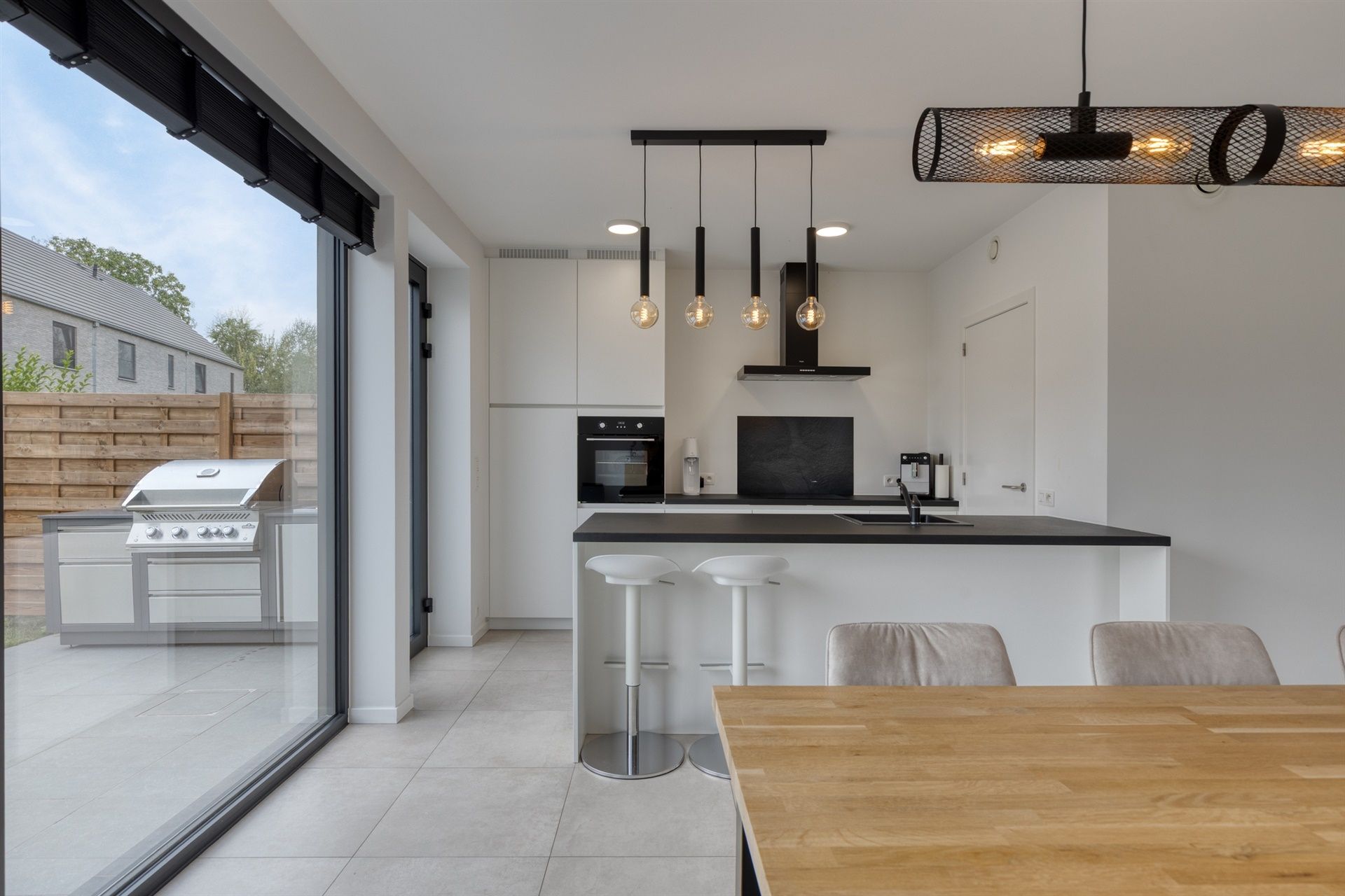 Prachtige nieuwbouwwoning (onder Registratierechten) foto 10
