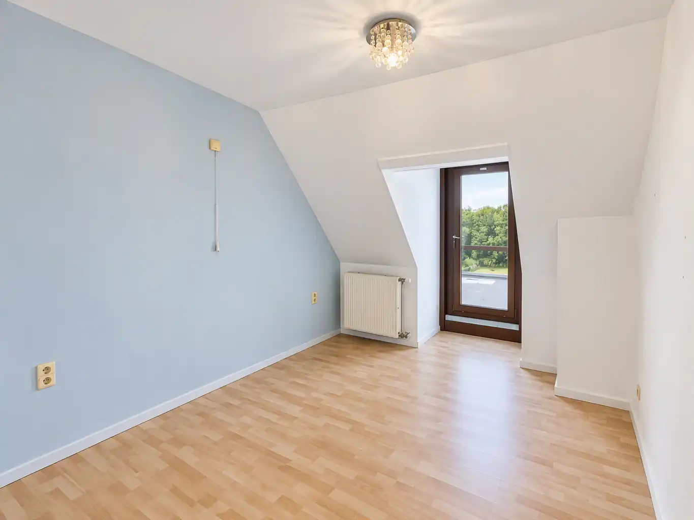 Dakappartement met 1 slpk + extra zolderruimte in Arendonk. foto 7