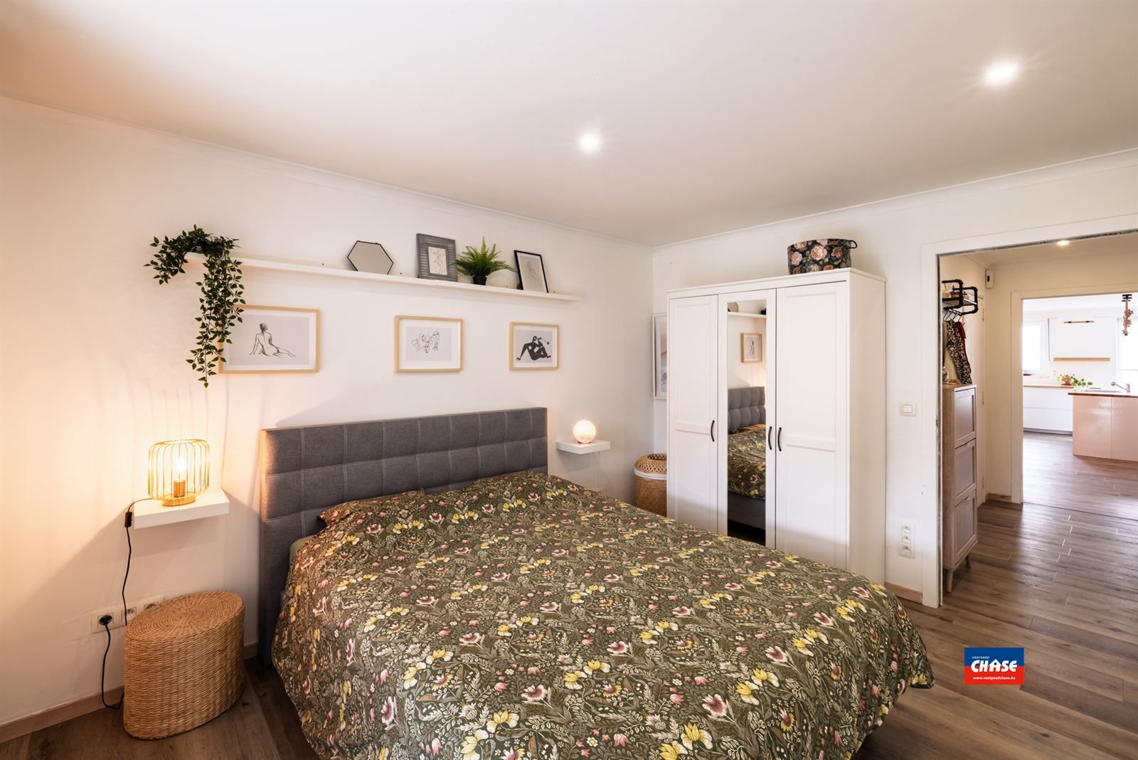 Appartement met twee slaapkamers en tuin foto 7